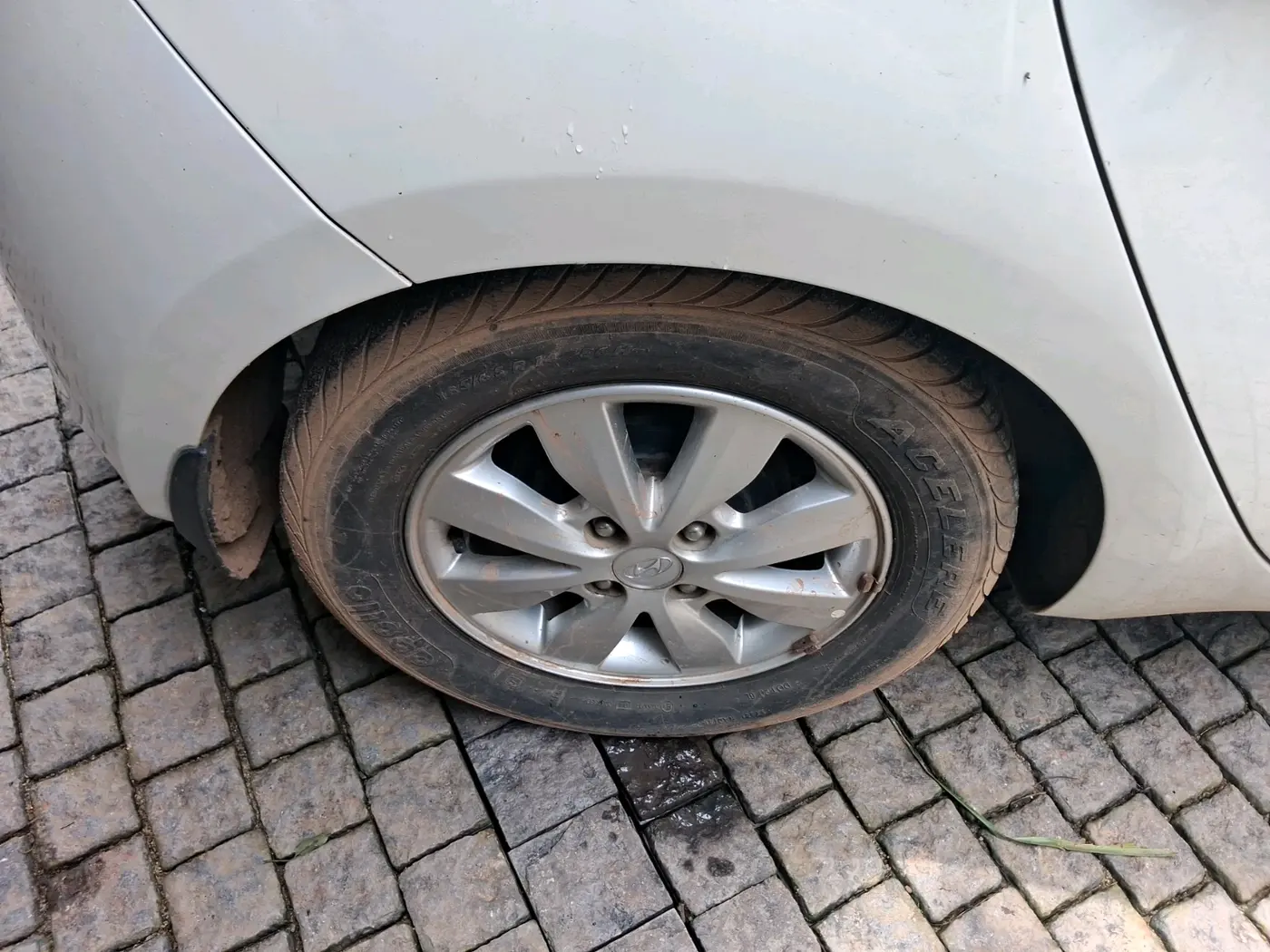 2014 Hyundai i20 SPORTZ 1.2, Petrol, Manual, 41,393 km, tyre