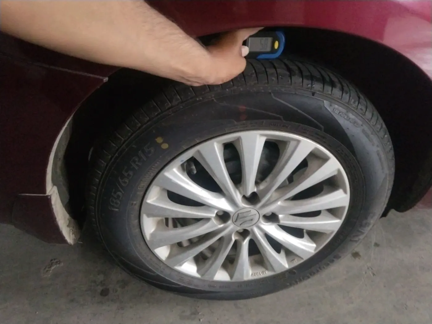 2016 Maruti Ciaz ZXI AT, Petrol, Automatic, 34,285 km, tyre