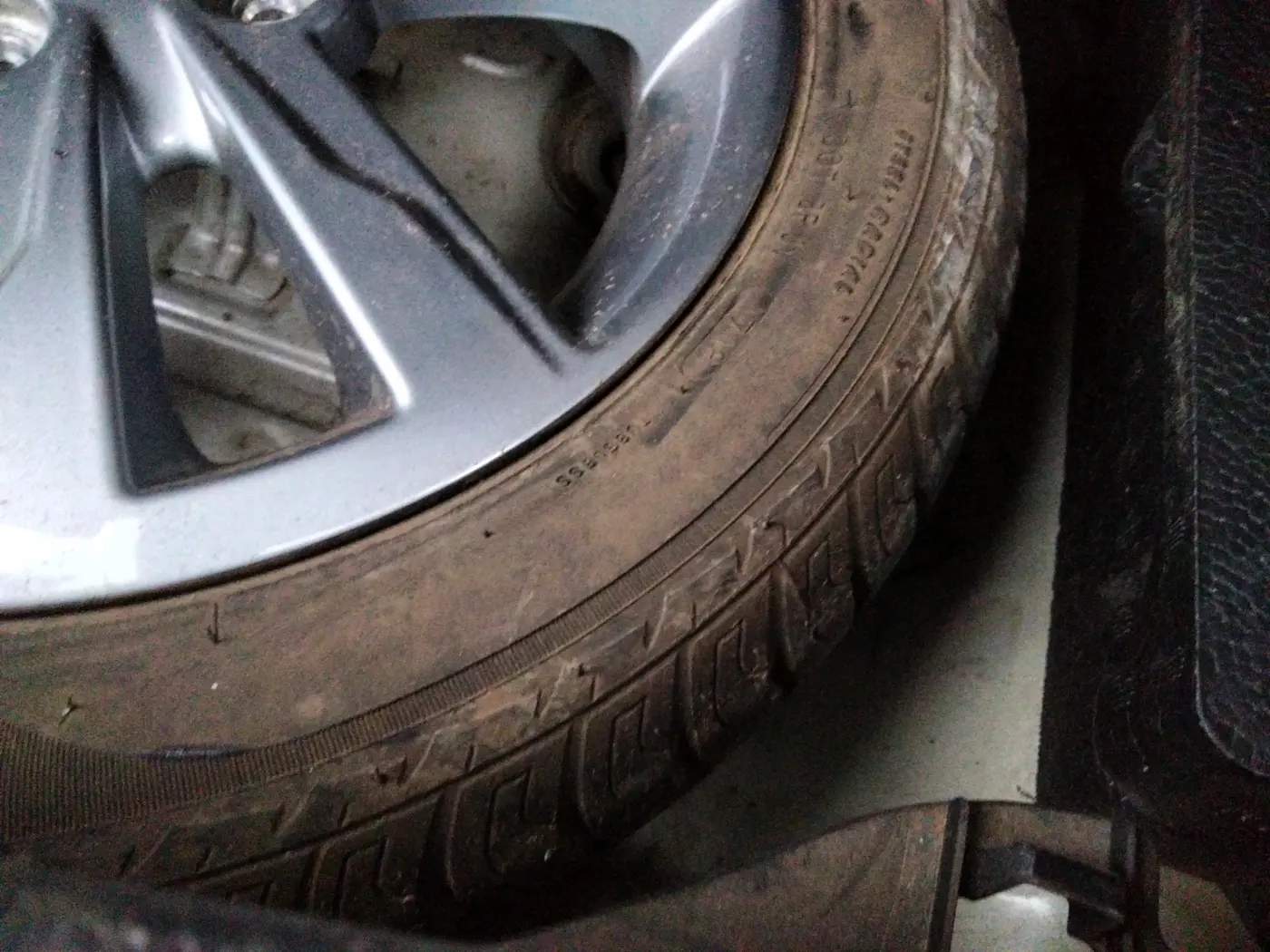 2018 Maruti Wagon R 1.0 VXI AMT, Petrol, Automatic, 56,450 km, tyre