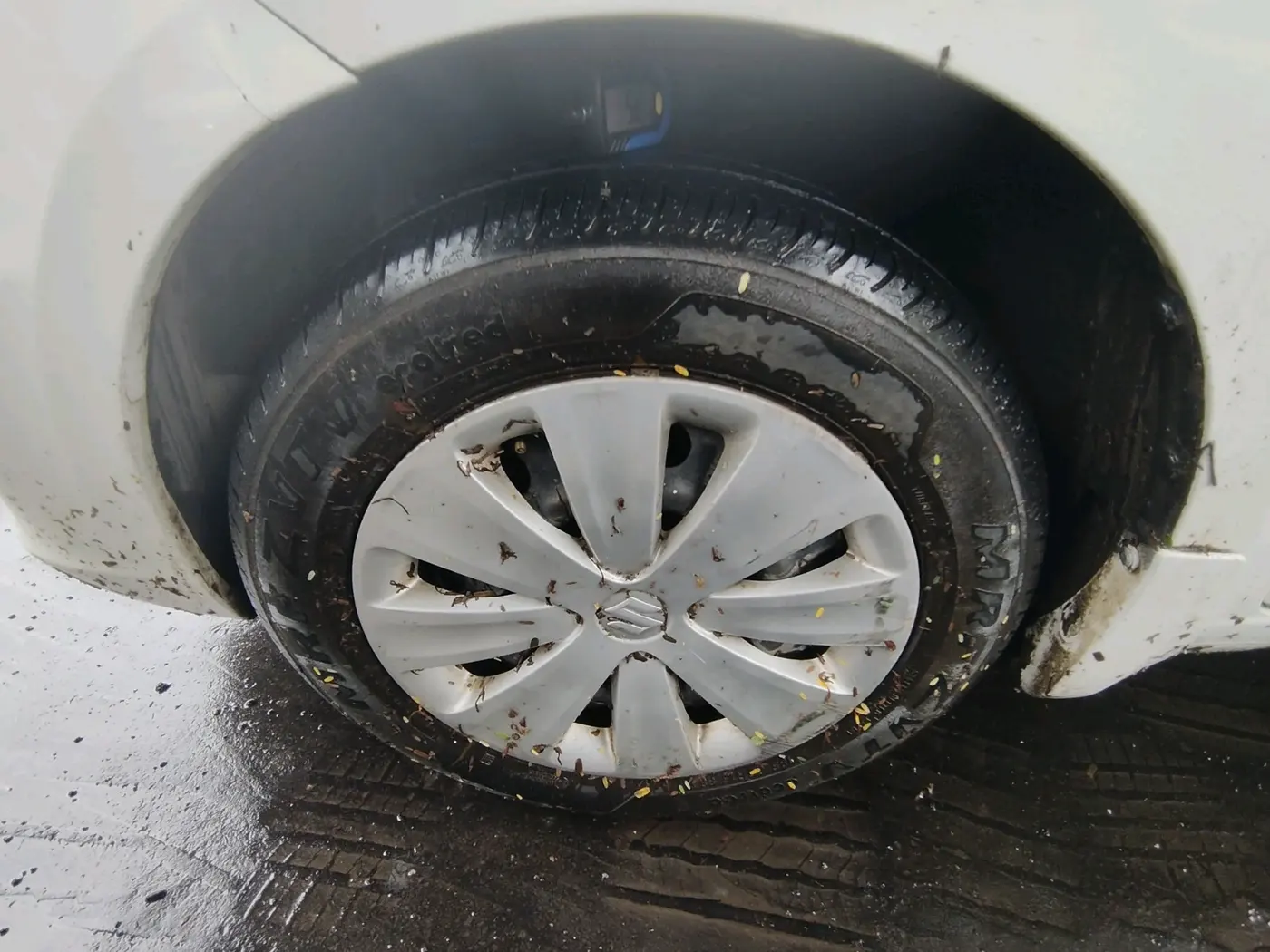 2017 Maruti Ertiga VXI CNG, CNG, Manual, 90,988 km, tyre