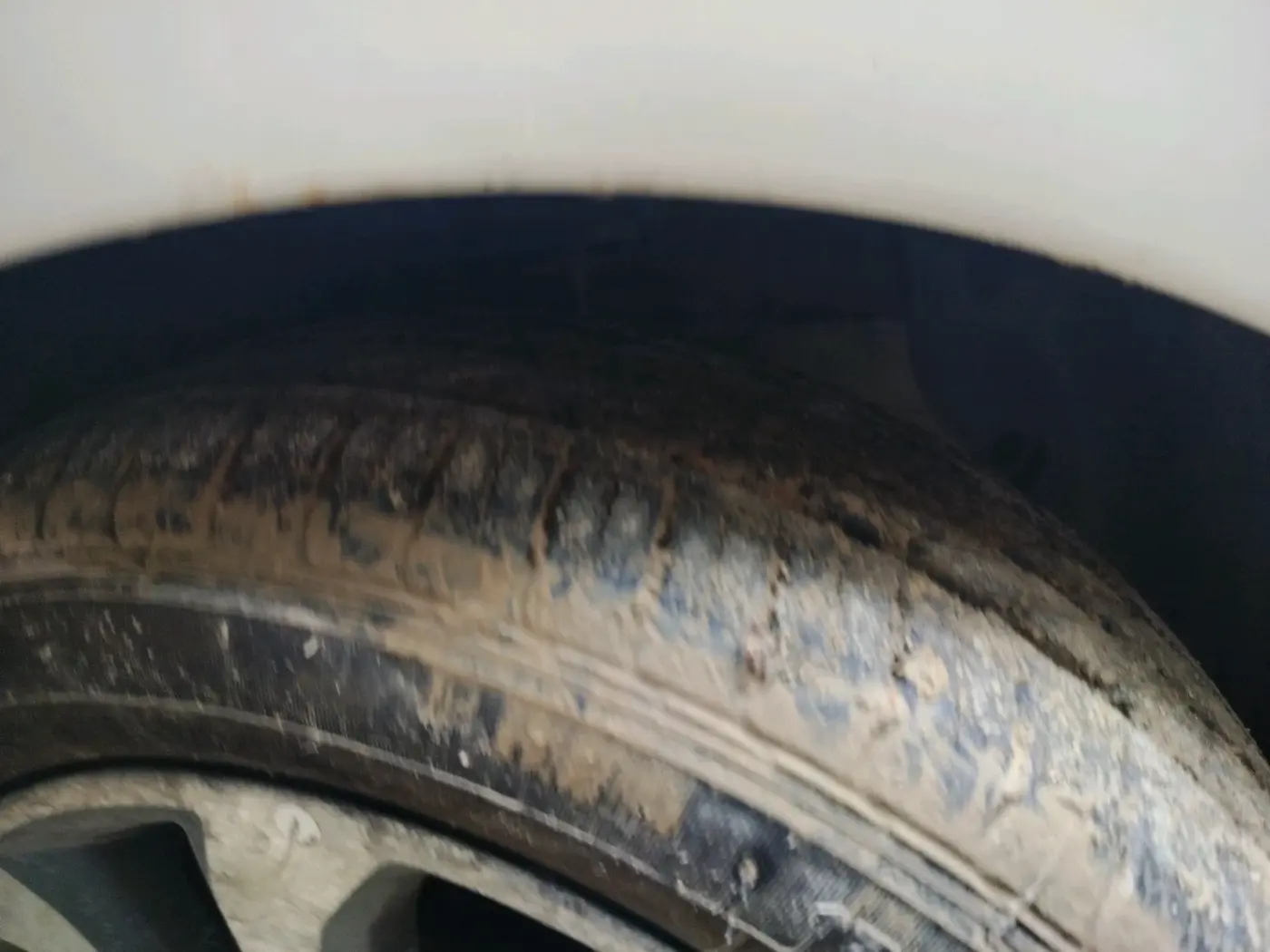 2014 Hyundai Xcent SX 1.2, CNG, Manual, 1,26,012 km, tyre