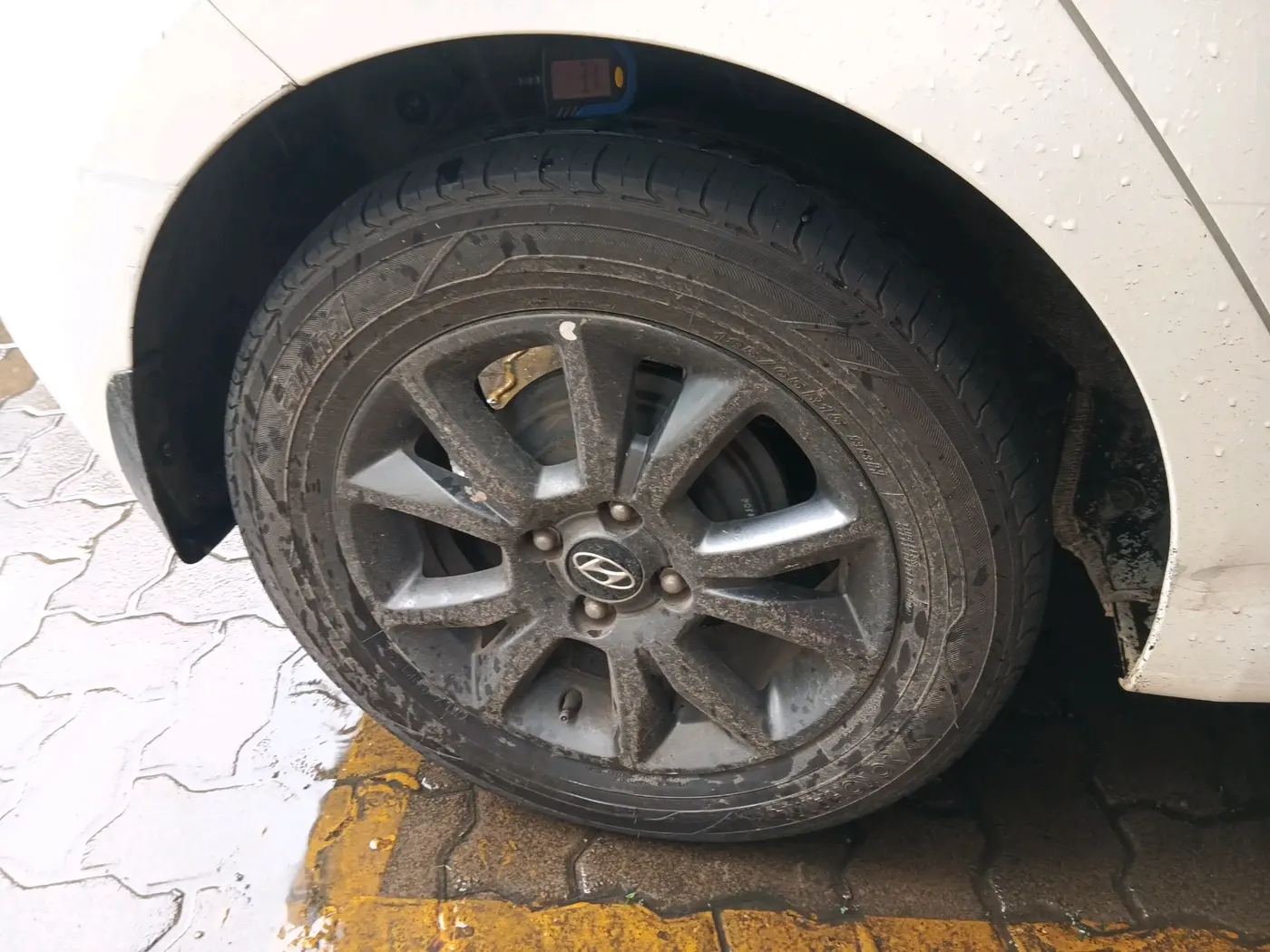 2018 Hyundai Elite i20 ASTA 1.2  CVT, Petrol, Automatic, 1,82,050 km, tyre
