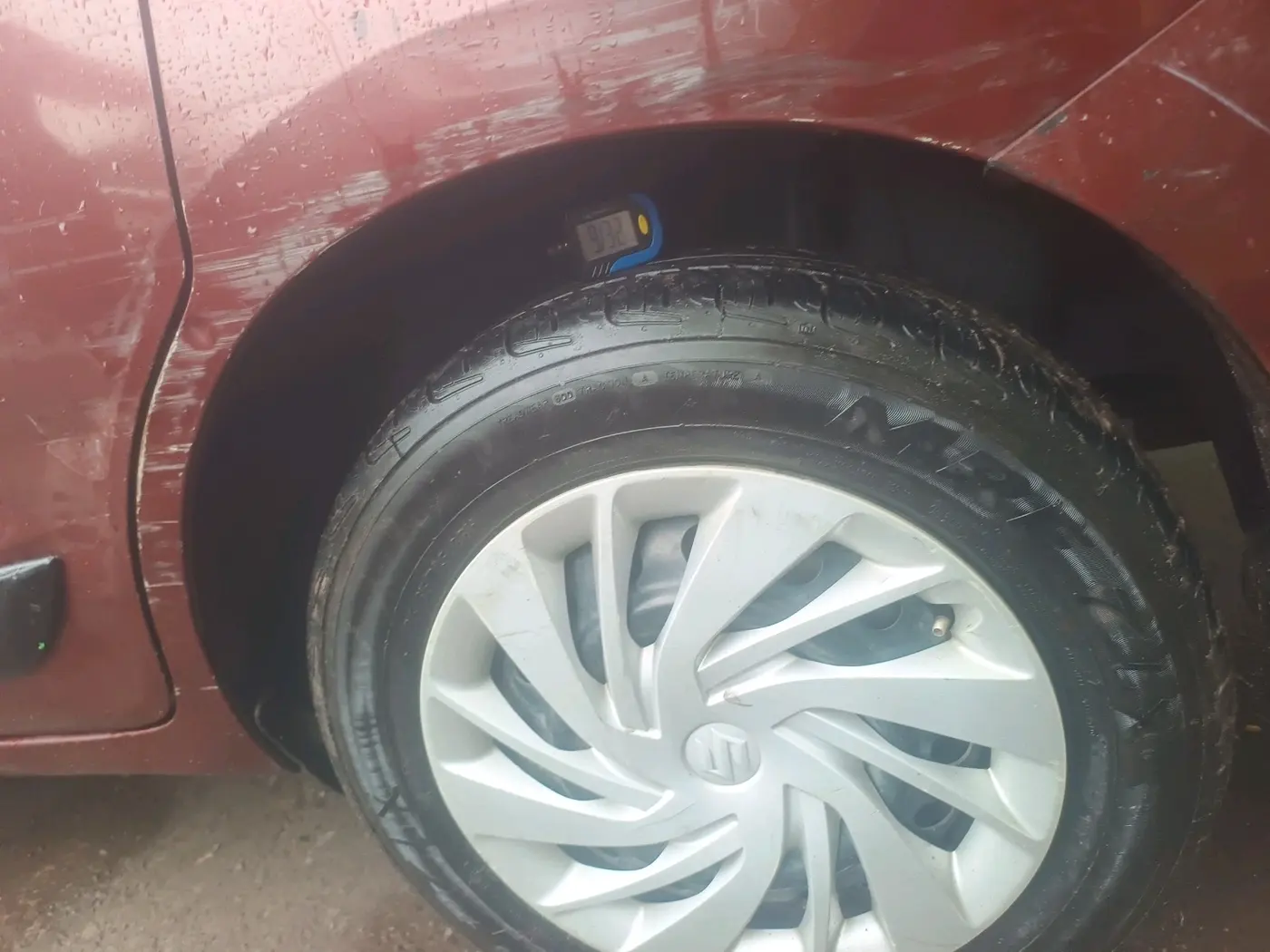 2019 Maruti Ertiga VXI SHVS, Petrol, Manual, 54,192 km, tyre