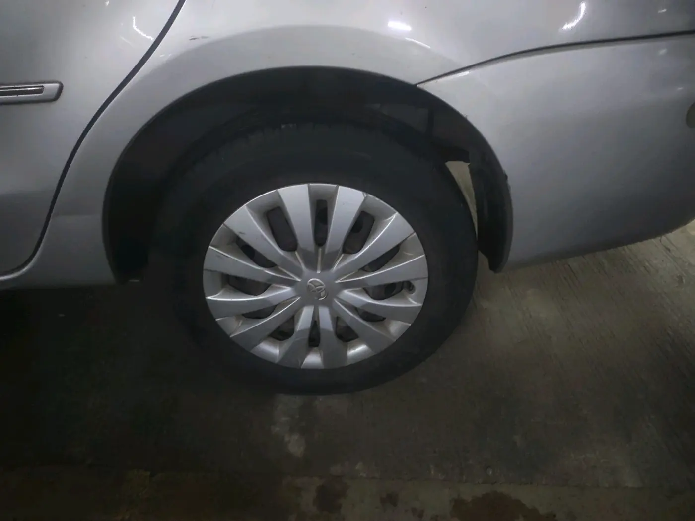2013 Toyota Etios G, Petrol, Manual, 21,593 km, tyre