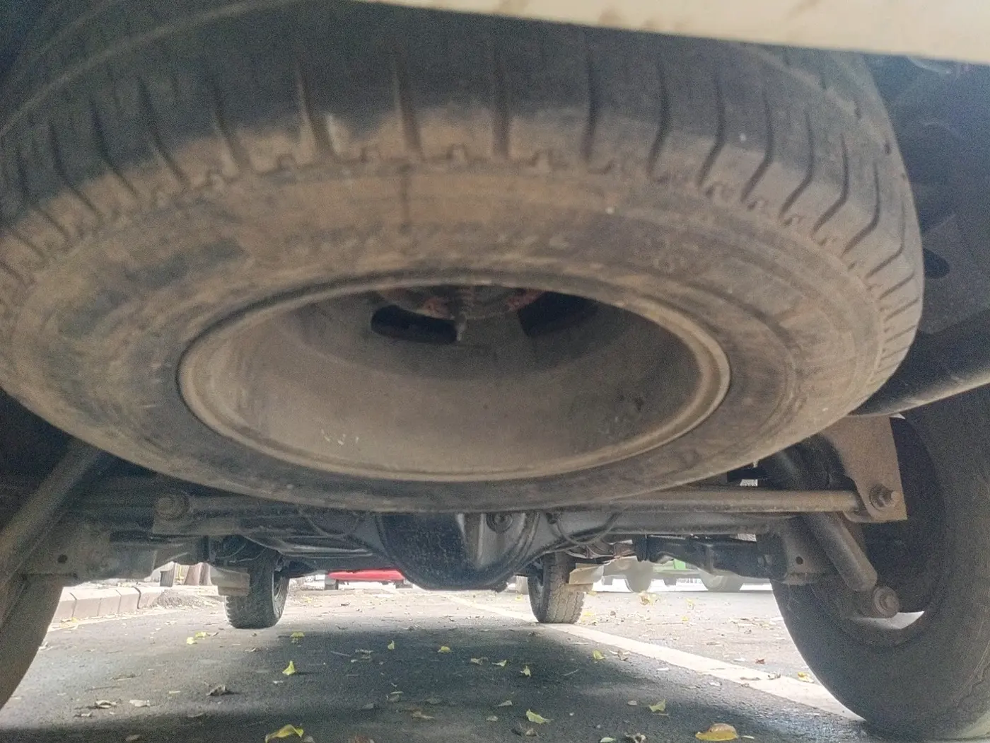 2012 Mahindra Xylo E9, Diesel, Manual, 1,15,578 km, tyre