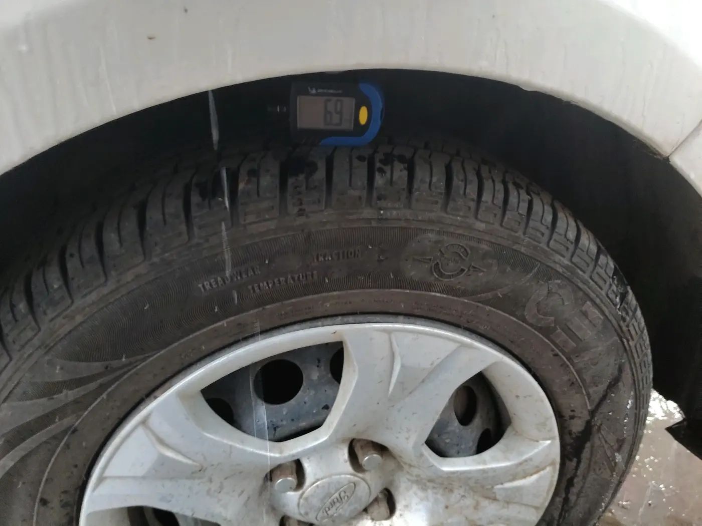 2014 Ford Ecosport TREND 1.5L DIESEL, Diesel, Manual, 88,090 km, tyre