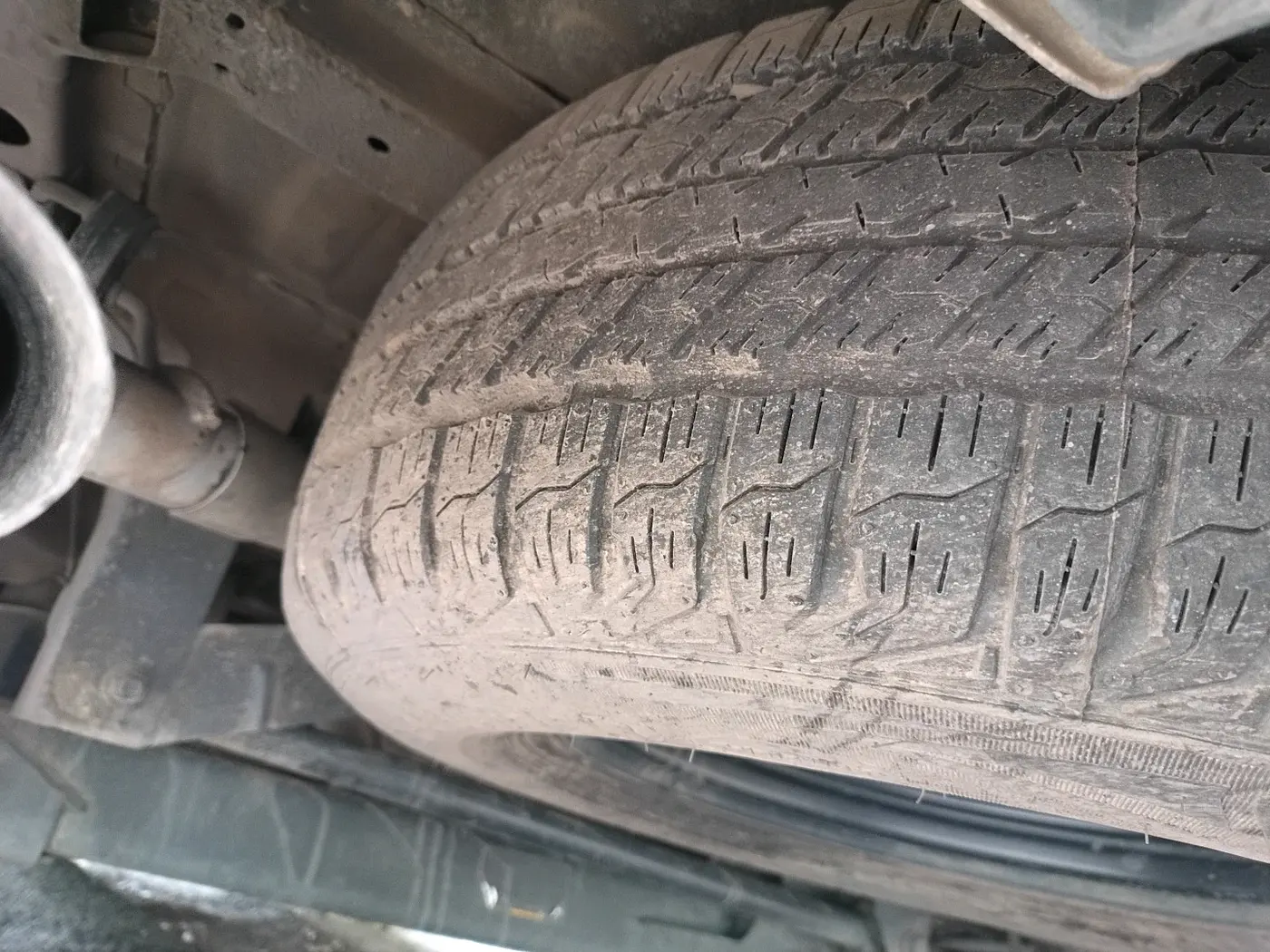 2023 Tata Safari XZA PLUS O 7STR, Diesel, Automatic, 60,752 km, tyre