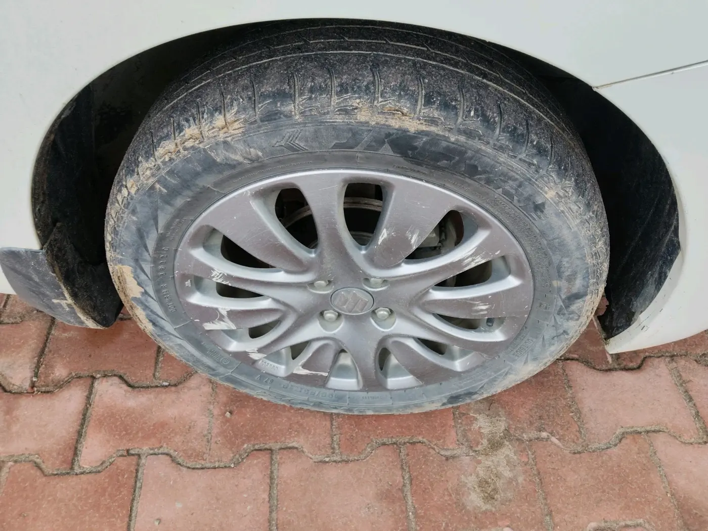 2018 Maruti Baleno ALPHA PETROL 1.2, Petrol, Manual, 1,58,256 km, tyre