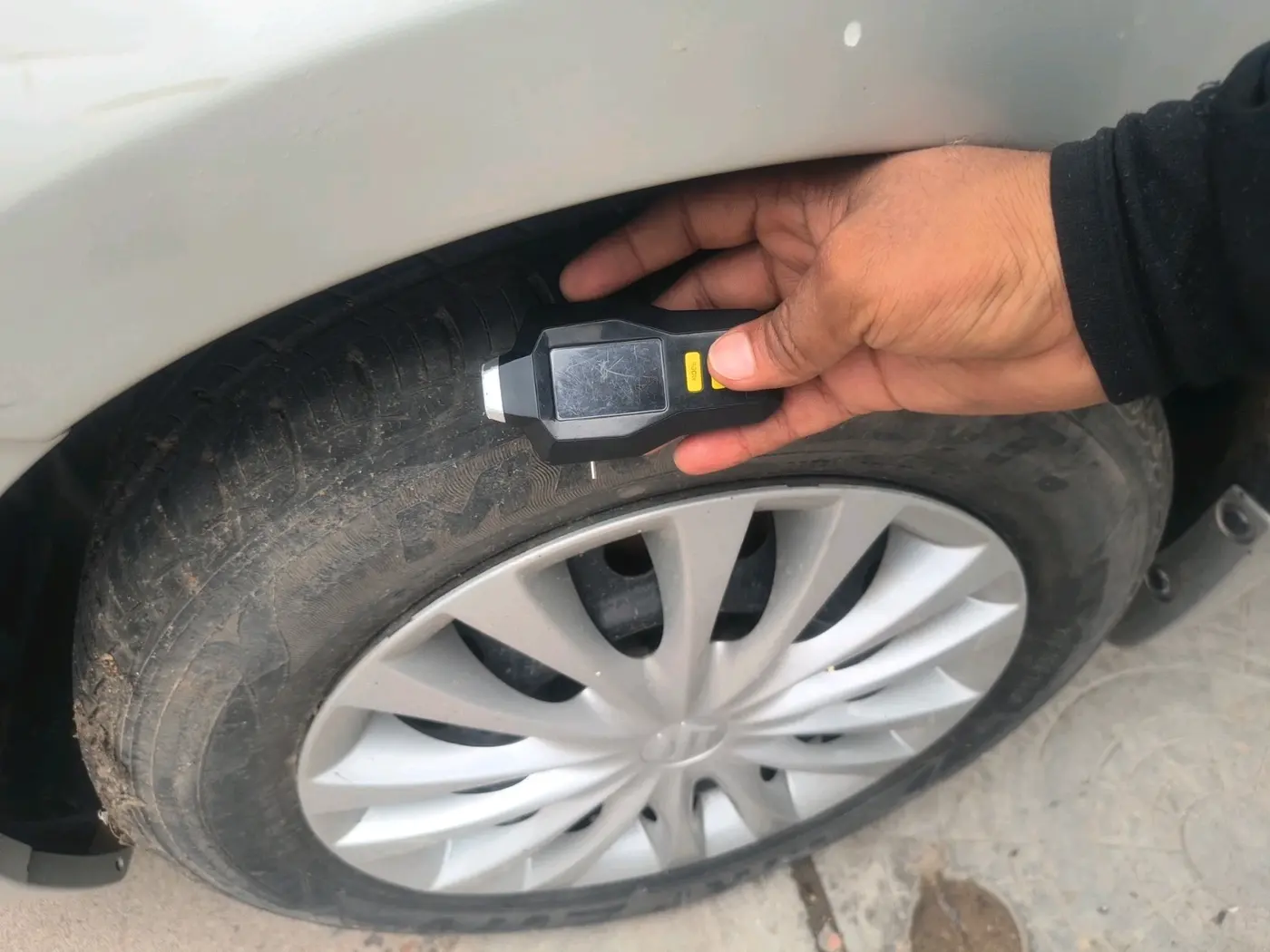 2016 Maruti Ciaz VXI, Petrol, Manual, 11,575 km, tyre