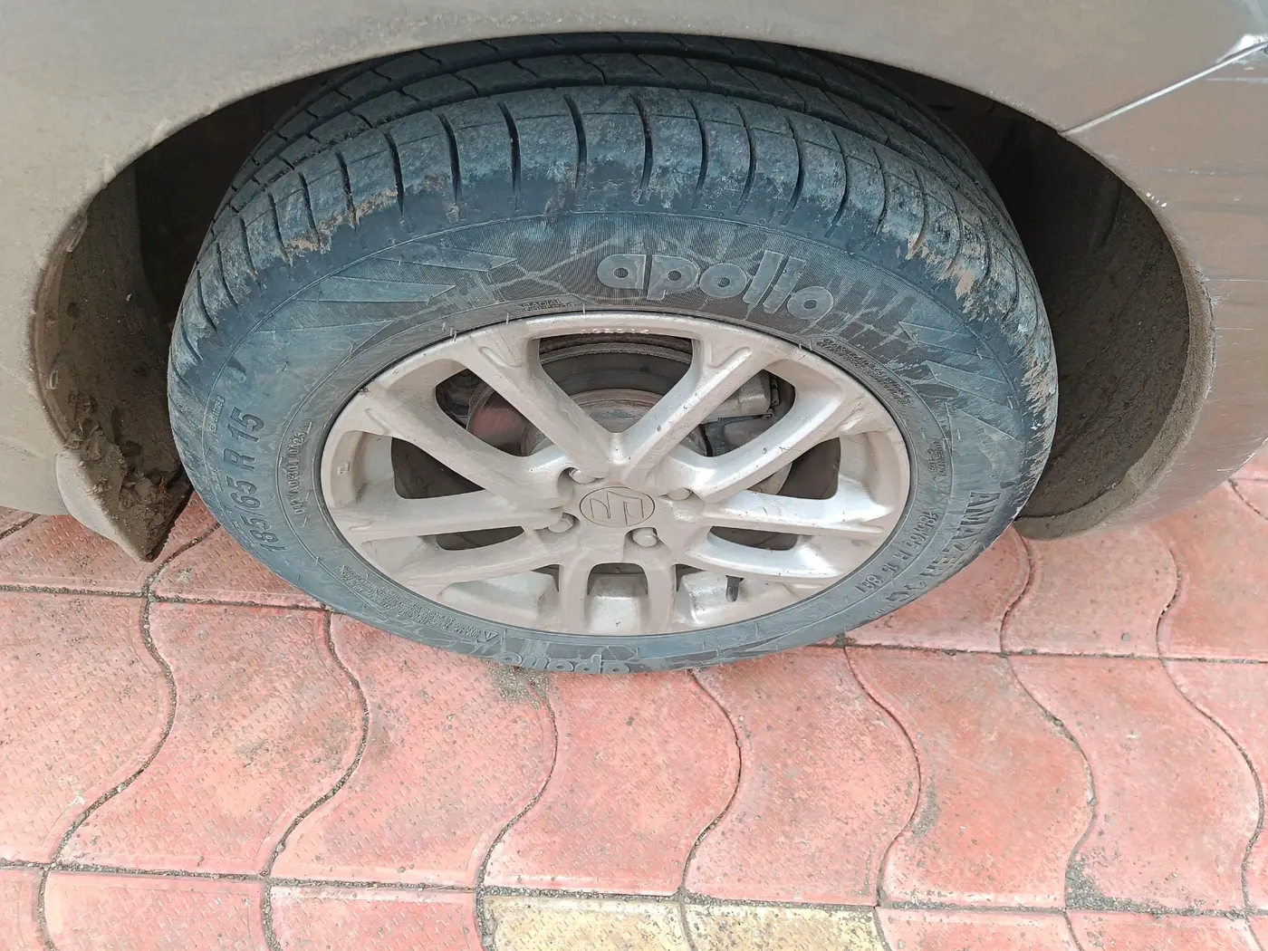 2018 Maruti Swift ZDI AMT, Diesel, Automatic, 1,11,264 km, tyre