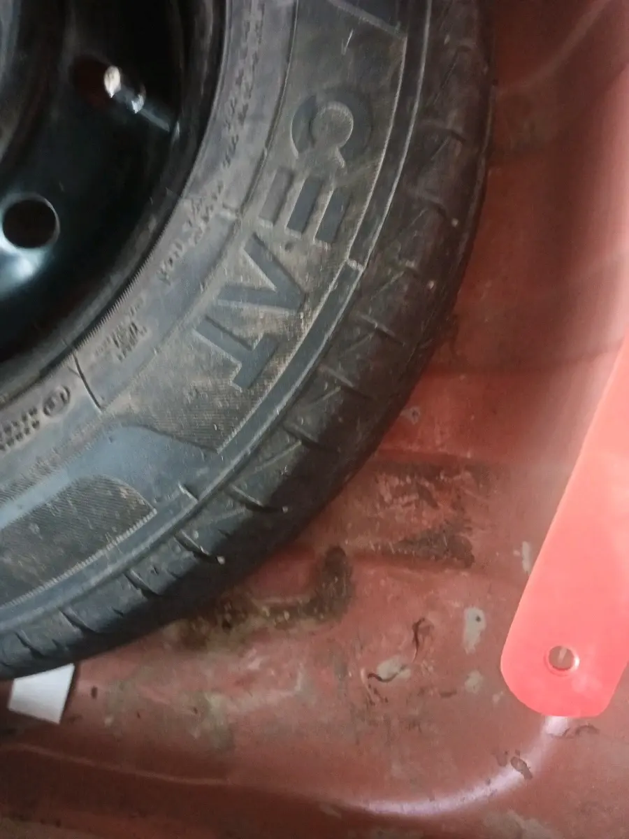 2022 Maruti Alto VXI, Petrol, Manual, 68,690 km, tyre