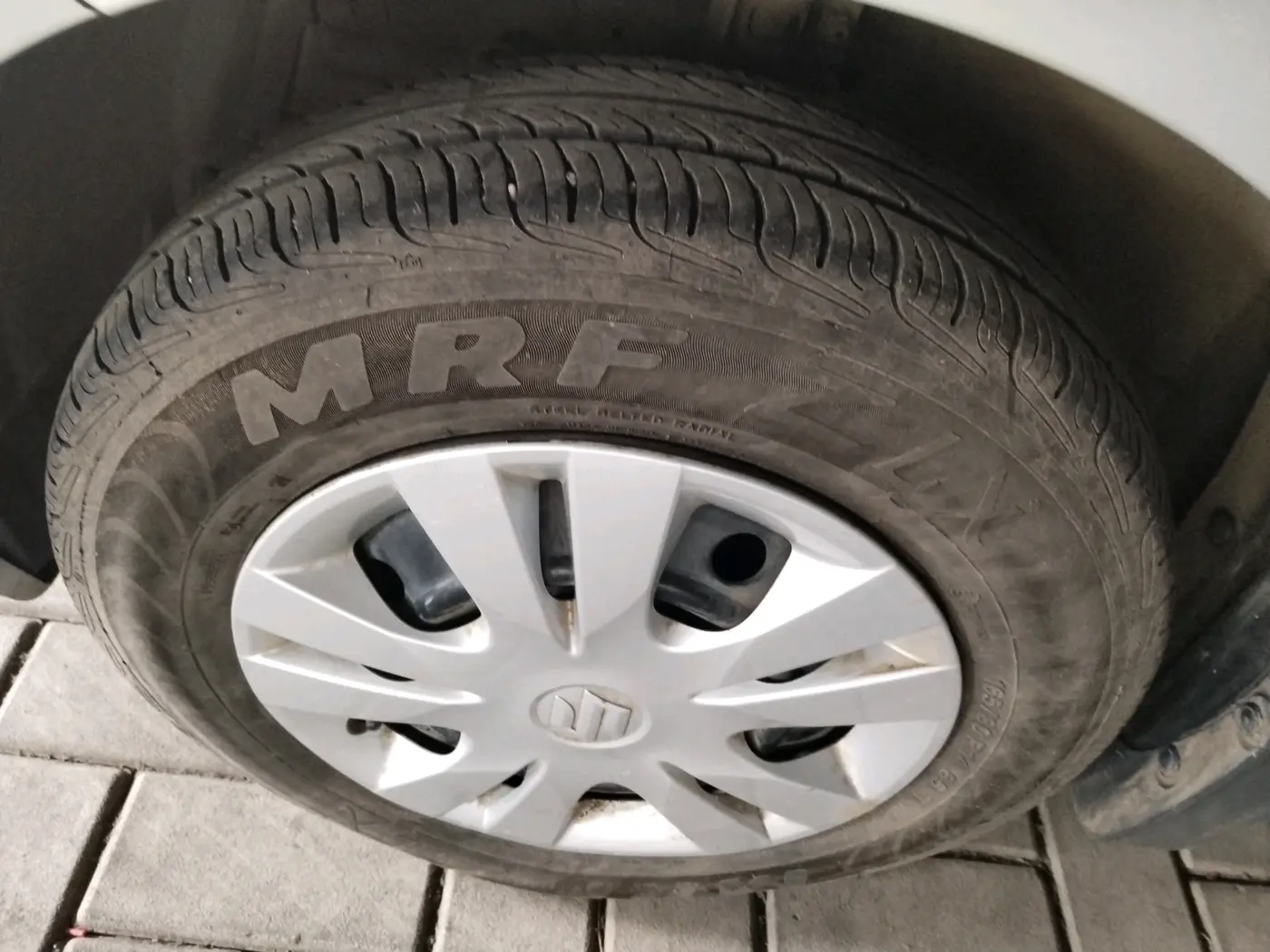 2012 Maruti Swift Dzire VXI, Petrol, Manual, 37,649 km, tyre