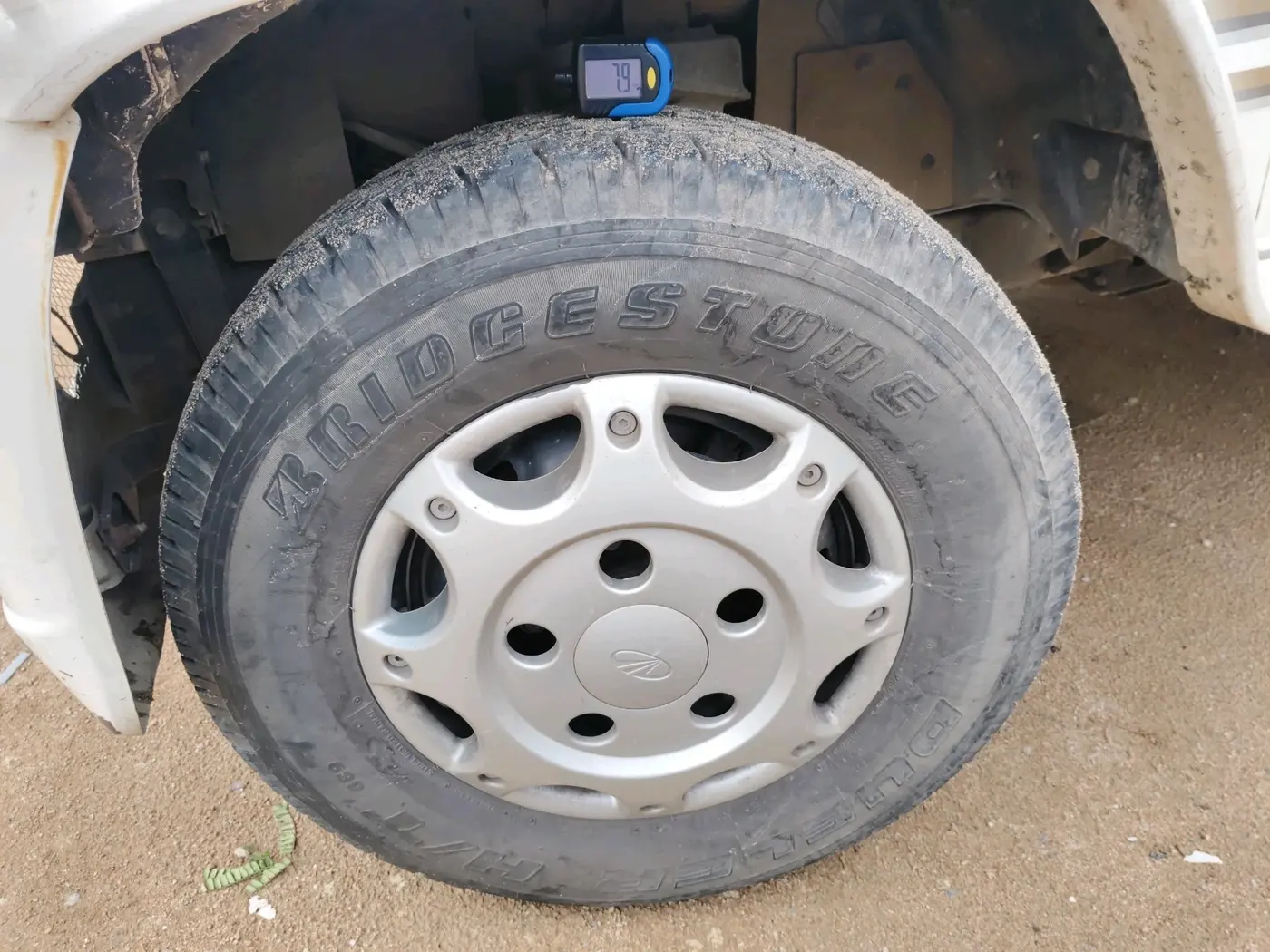 2021 Mahindra Bolero B6 (O), Diesel, Manual, 1,37,318 km, tyre