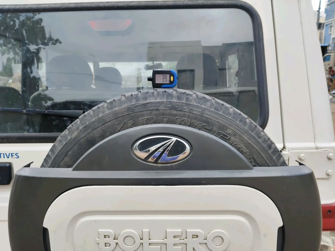 2021 Mahindra Bolero B6 (O), Diesel, Manual, 1,37,318 km, tyre