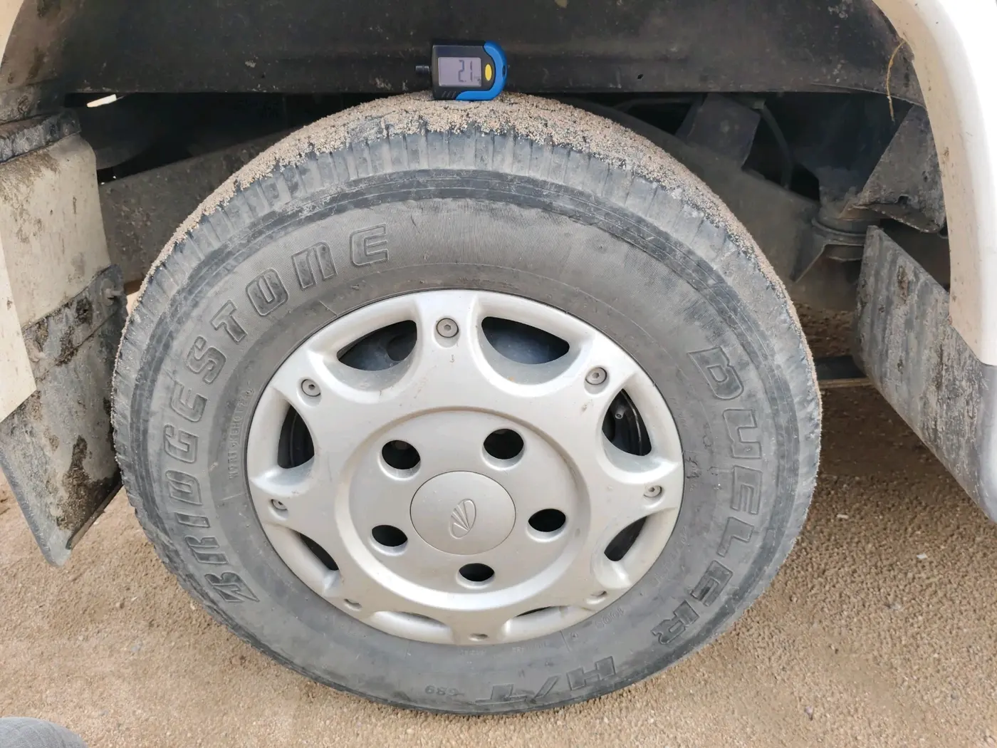 2021 Mahindra Bolero B6 (O), Diesel, Manual, 1,37,318 km, tyre