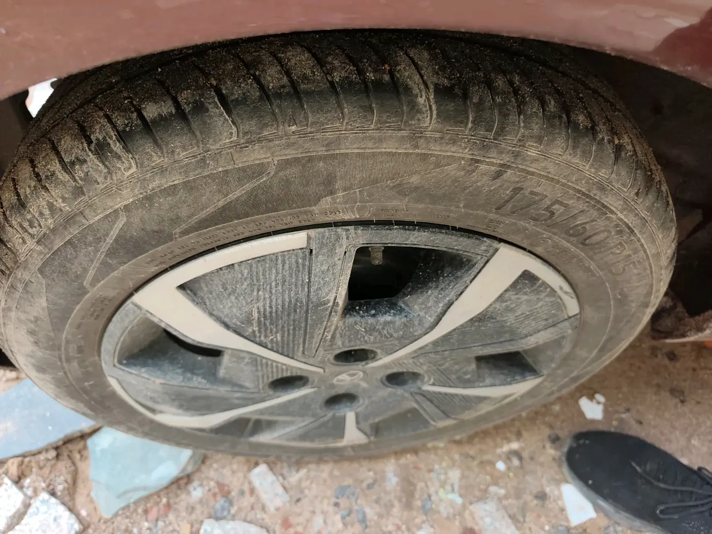 2025 Tata Tiago XTA PETROL, Petrol, Automatic, 21,791 km, tyre