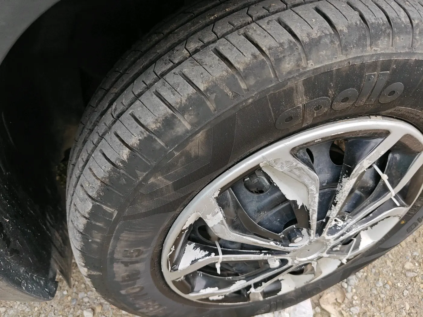 2024 Tata PUNCH PURE MT, Petrol, Manual, 7,209 km, tyre