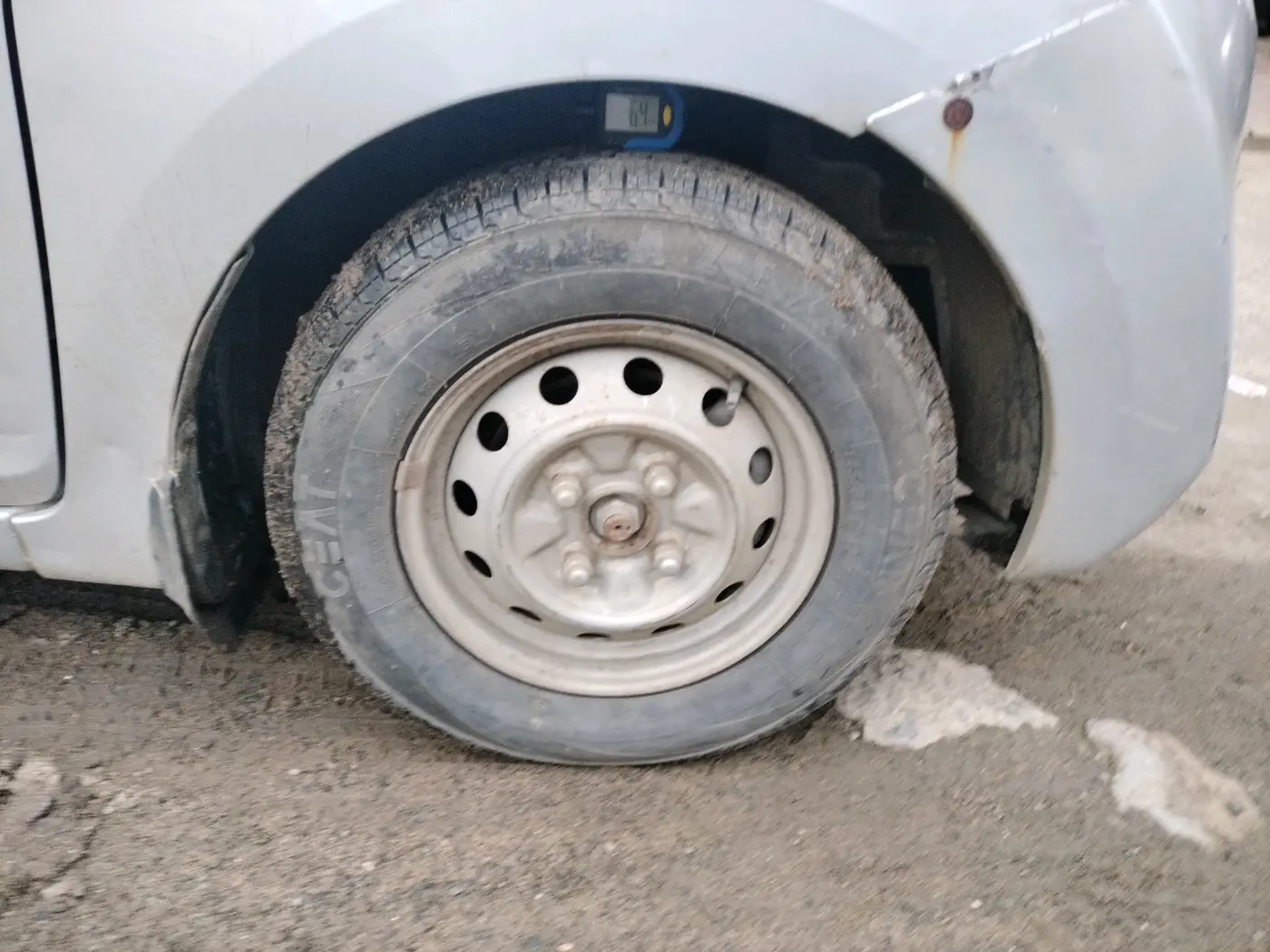 2014 Hyundai Eon D-LITE+, Petrol, Manual, 29,699 km, tyre