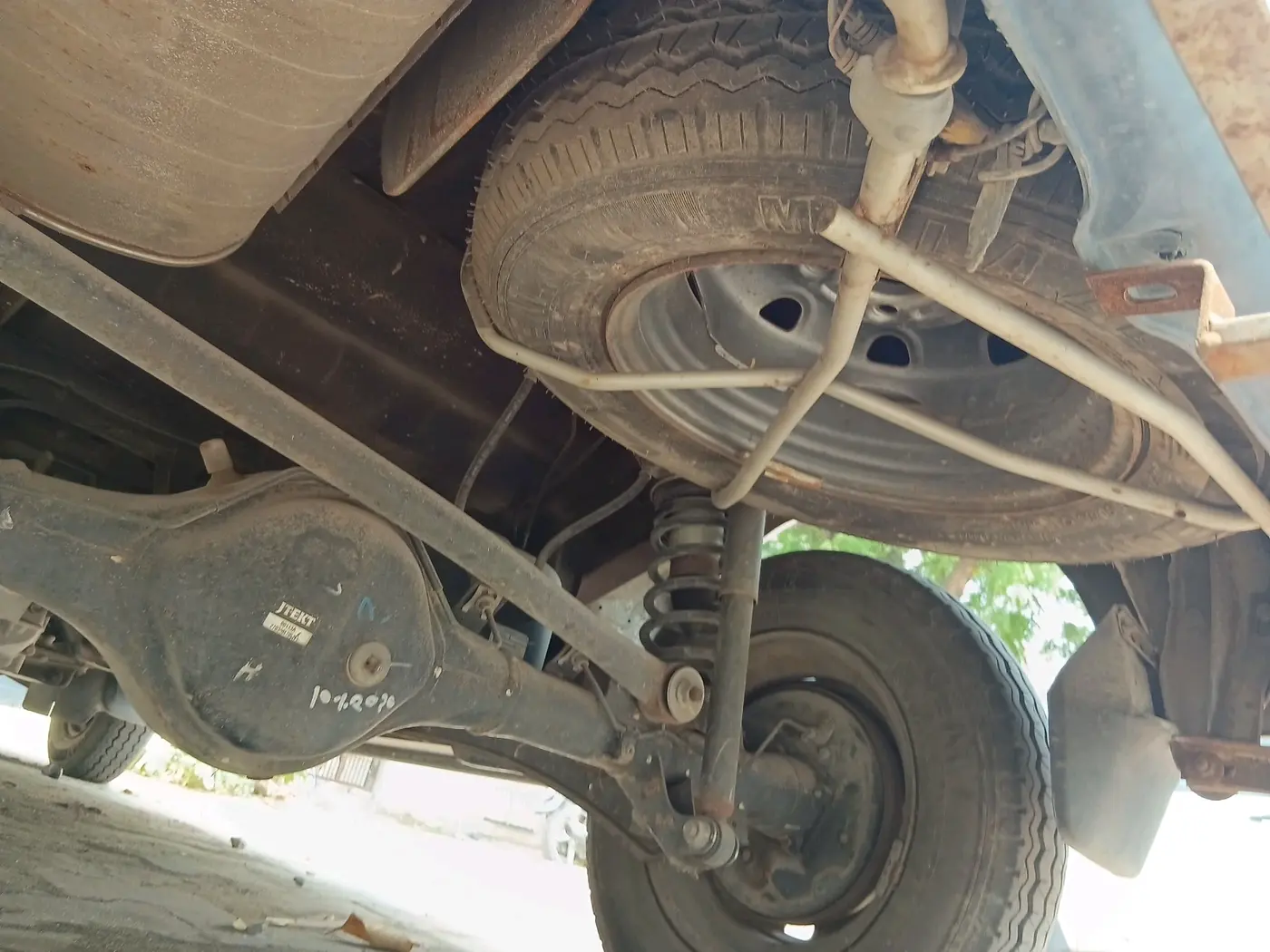 2020 Maruti Eeco 5 STR WITH A/C+HTR, Petrol, Manual, 12,746 km, tyre