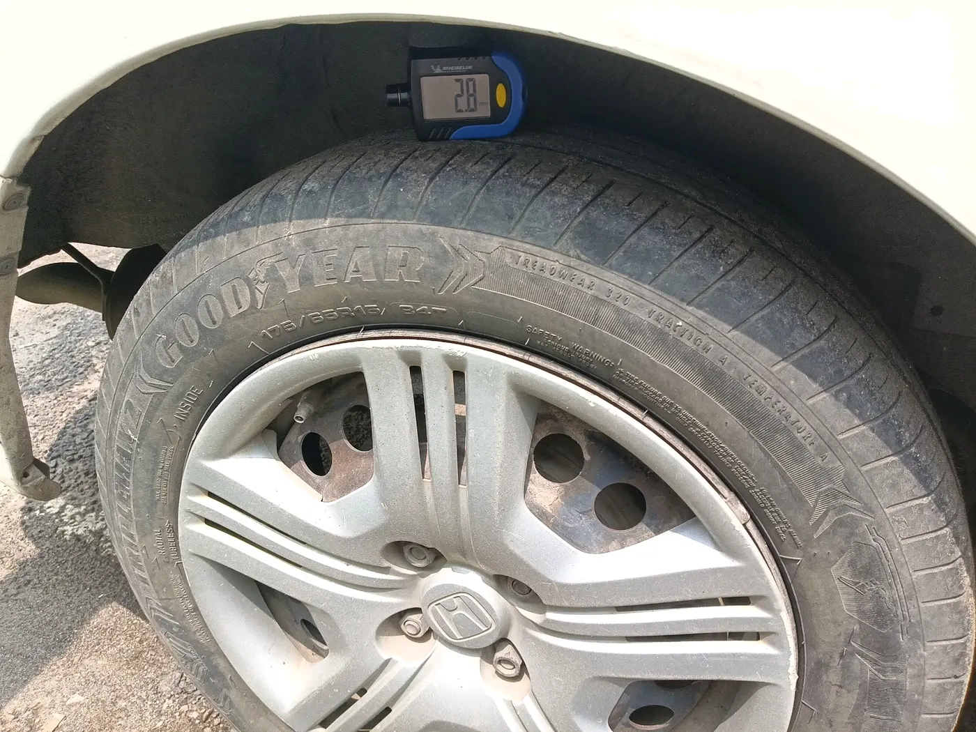 2014 Honda City 1.5L I-DTEC S, Diesel, Manual, 1,28,048 km, tyre