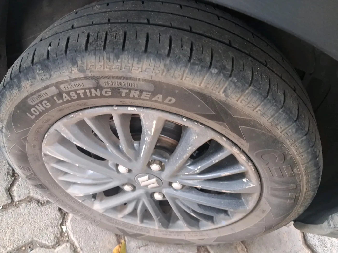 2021 Maruti XL6 ZETA MT, Petrol, Manual, 1,75,641 km, tyre