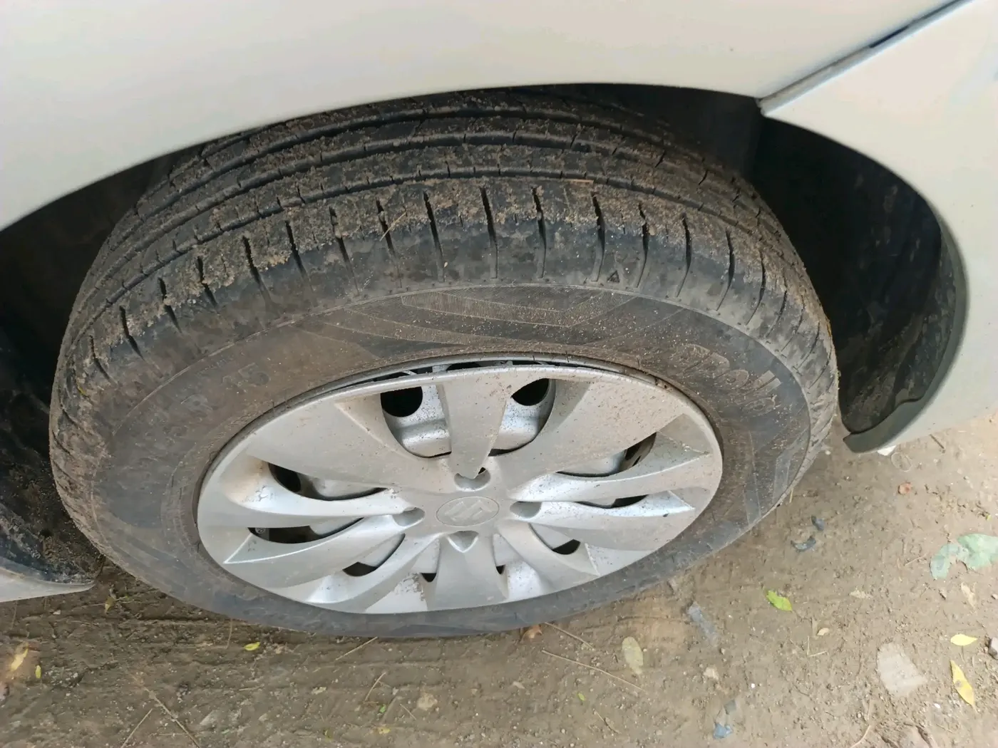 2023 Maruti Baleno SIGMA PETROL 1.2, Petrol, Manual, 5,502 km, tyre