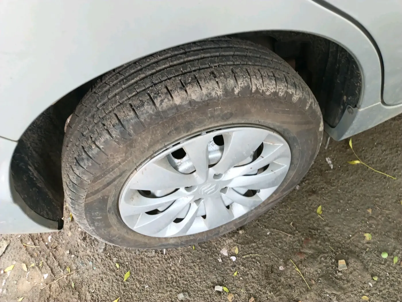 2023 Maruti Baleno SIGMA PETROL 1.2, Petrol, Manual, 5,502 km, tyre