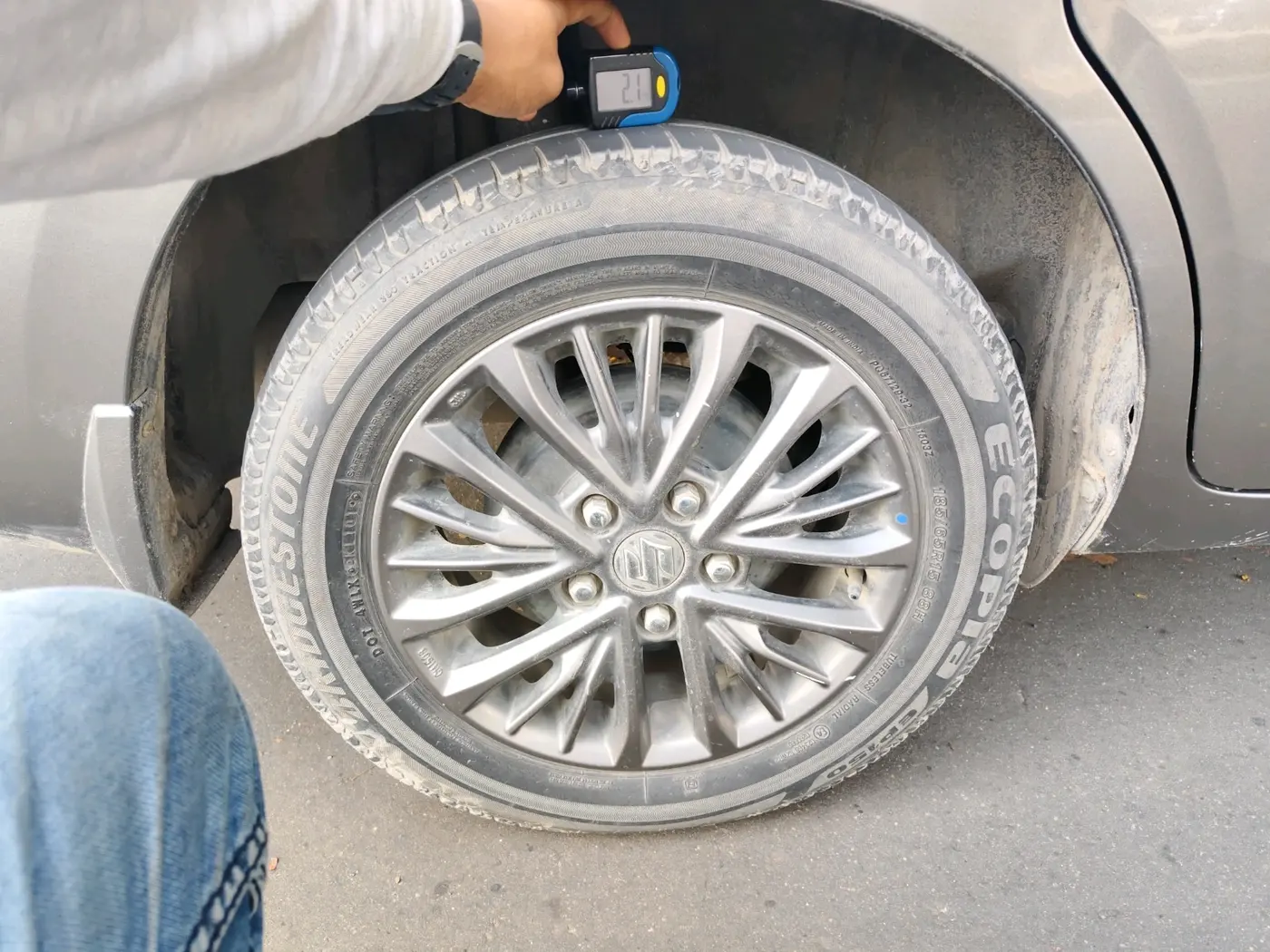 2019 Maruti Ertiga ZXI+ SHVS, Petrol, Manual, 38,031 km, tyre