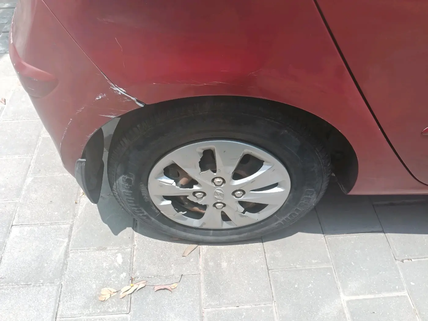 2011 Hyundai i10 SPORTZ 1.2, Petrol, Manual, 92,640 km, tyre