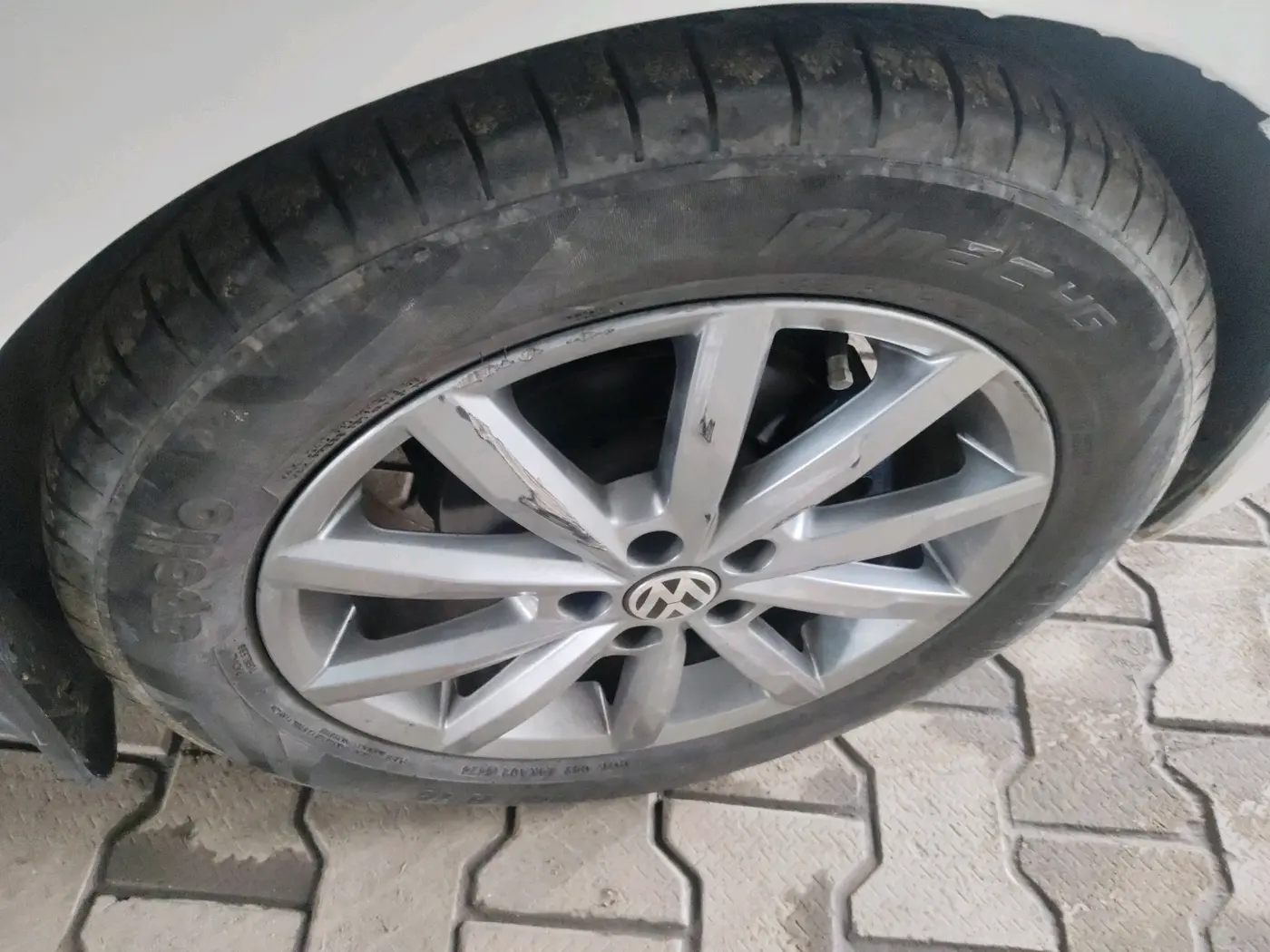 2019 Volkswagen Polo COMFORTLINE 1.5L, Diesel, Manual, 1,55,296 km, tyre