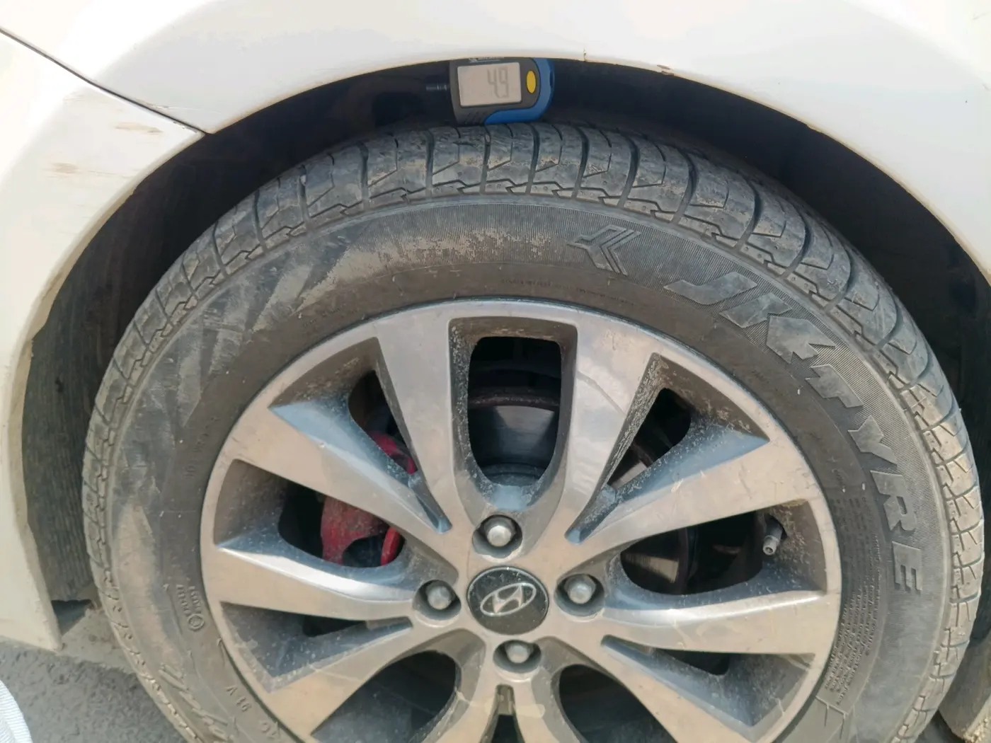 2015 Hyundai Verna FLUIDIC 4S 1.6 VTVT S(O), CNG, Manual, 78,678 km, tyre