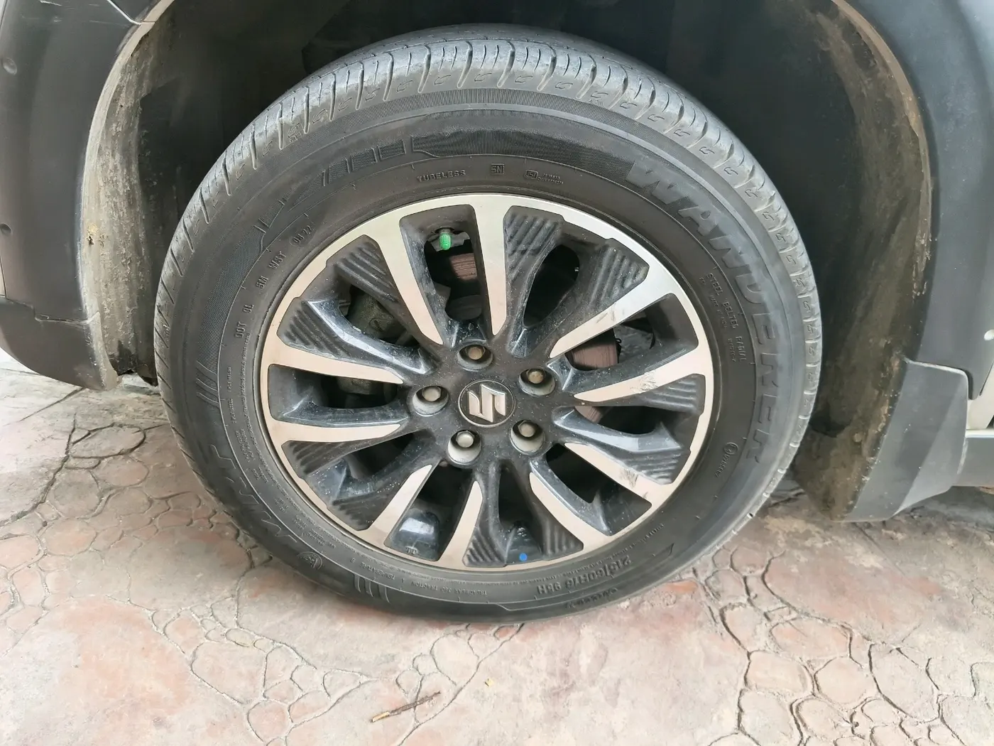 2022 Maruti Vitara Brezza ZXI PLUS, Petrol, Manual, 17,040 km, tyre