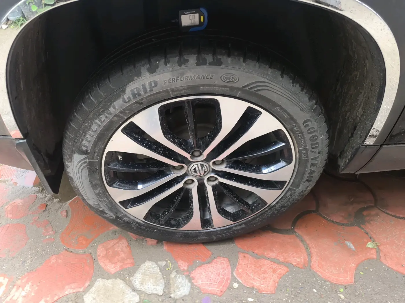 2022 MG HECTOR SHARP 1.5 PETROL CVT, Petrol, Automatic, 53,006 km, tyre