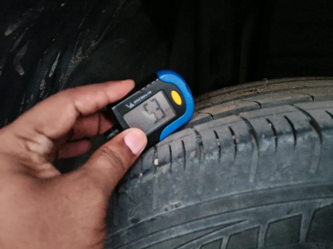 2023 Maruti BREZZA ZXI SMART HYBRID , Petrol, Manual, 19,115 km, tyre