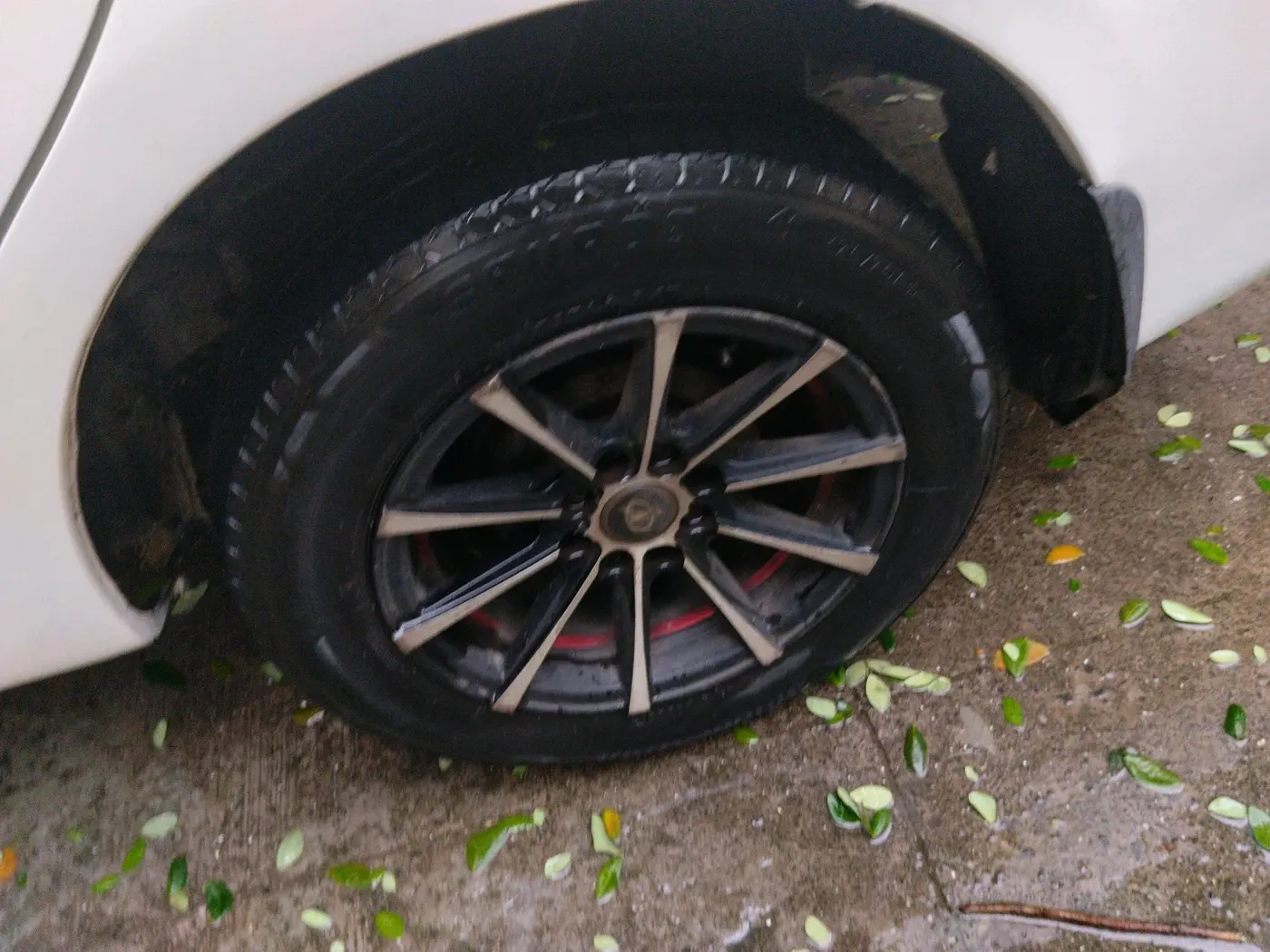 2016 Toyota Etios GD, Diesel, Manual, 56,105 km, tyre