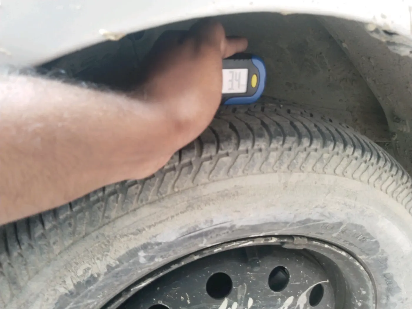 2019 Maruti Dzire VXI, CNG, Manual, 77,797 km, tyre
