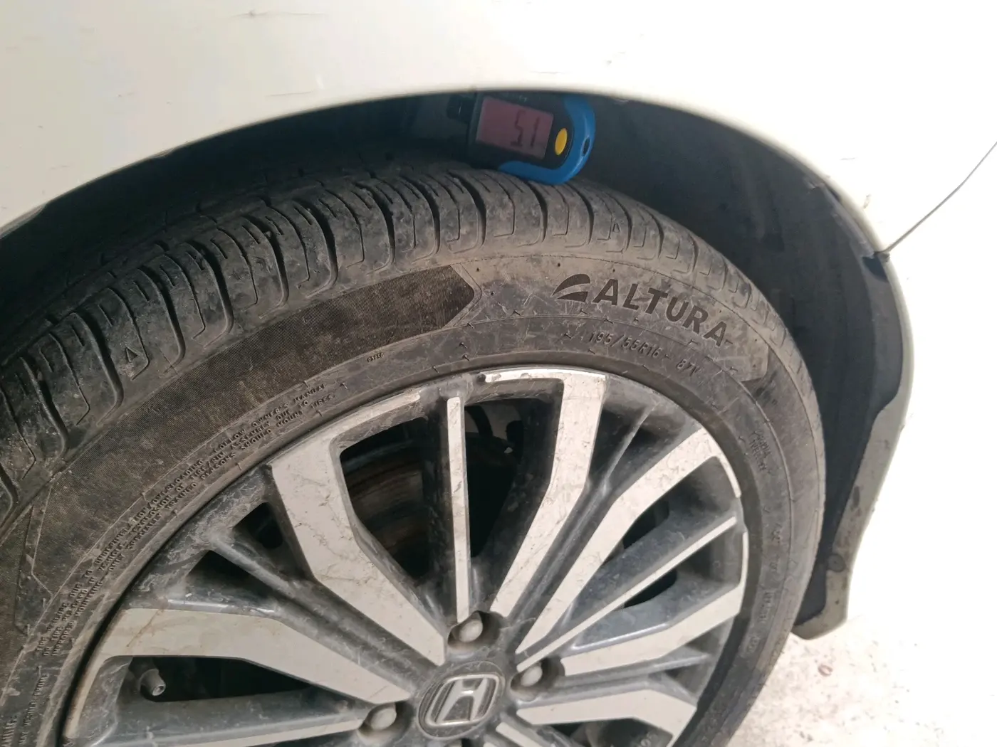 2019 Honda City 1.5L I-VTEC ZX, Petrol, Manual, 55,695 km, tyre