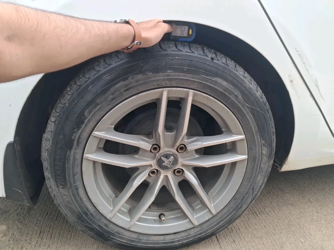 2018 Hyundai Verna 1.4 EX PETROL, CNG, Manual, 1,17,493 km, tyre