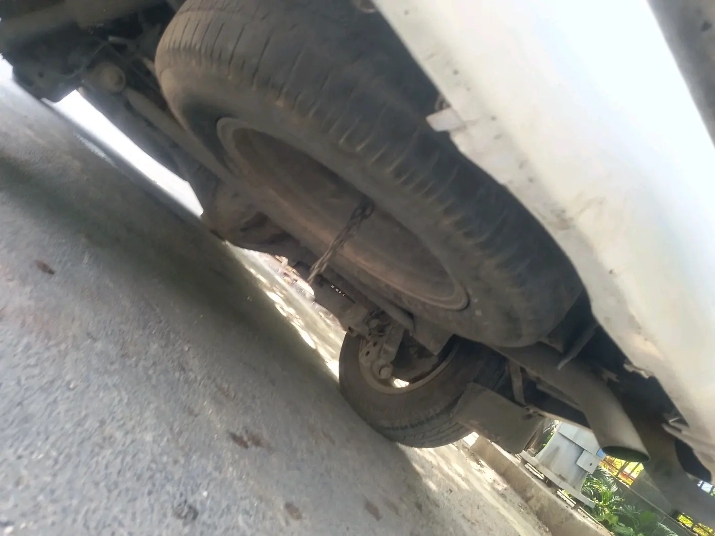 2018 Toyota Innova Crysta 2.4 GX AT 7 STR, Diesel, Automatic, 1,43,194 km, tyre