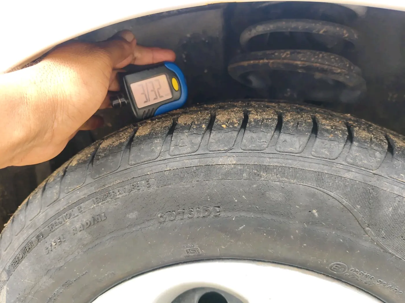 2014 Maruti Ritz VXI, Petrol, Manual, 83,795 km, tyre