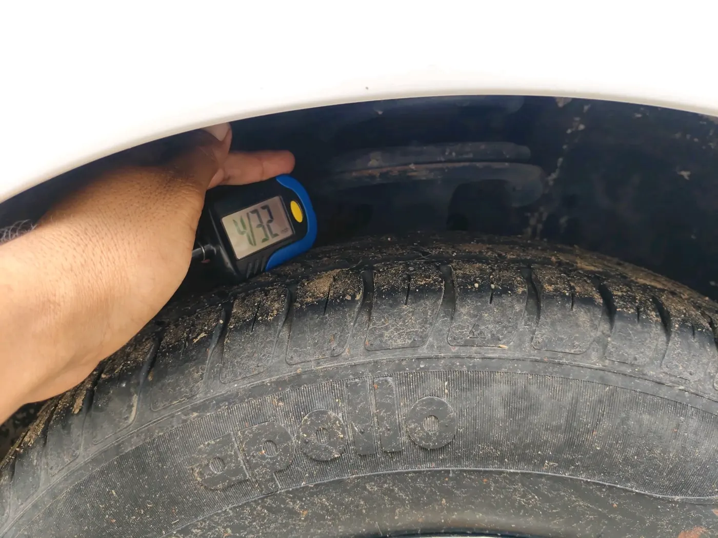 2014 Maruti Ritz VXI, Petrol, Manual, 83,795 km, tyre