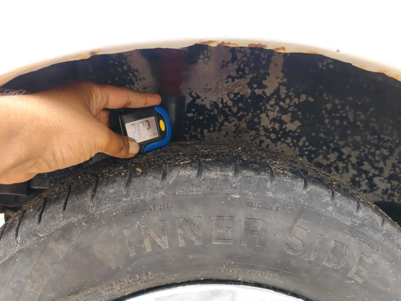 2014 Maruti Ritz VXI, Petrol, Manual, 83,795 km, tyre
