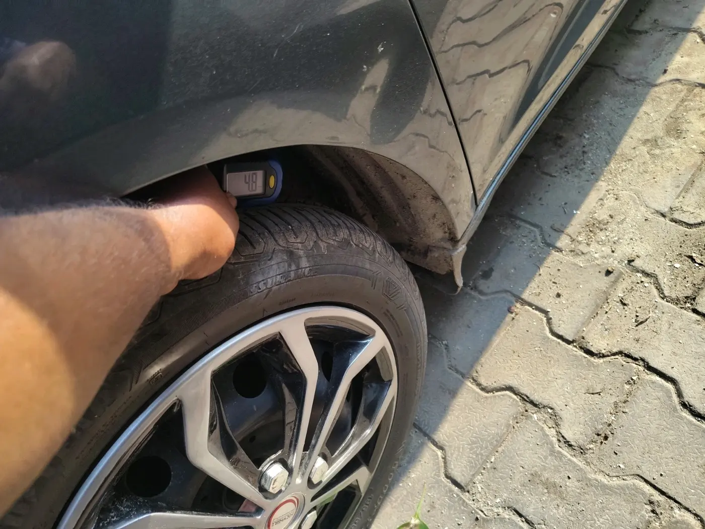2022 Tata ALTROZ XT PETROL, Petrol, Manual, 37,902 km, tyre