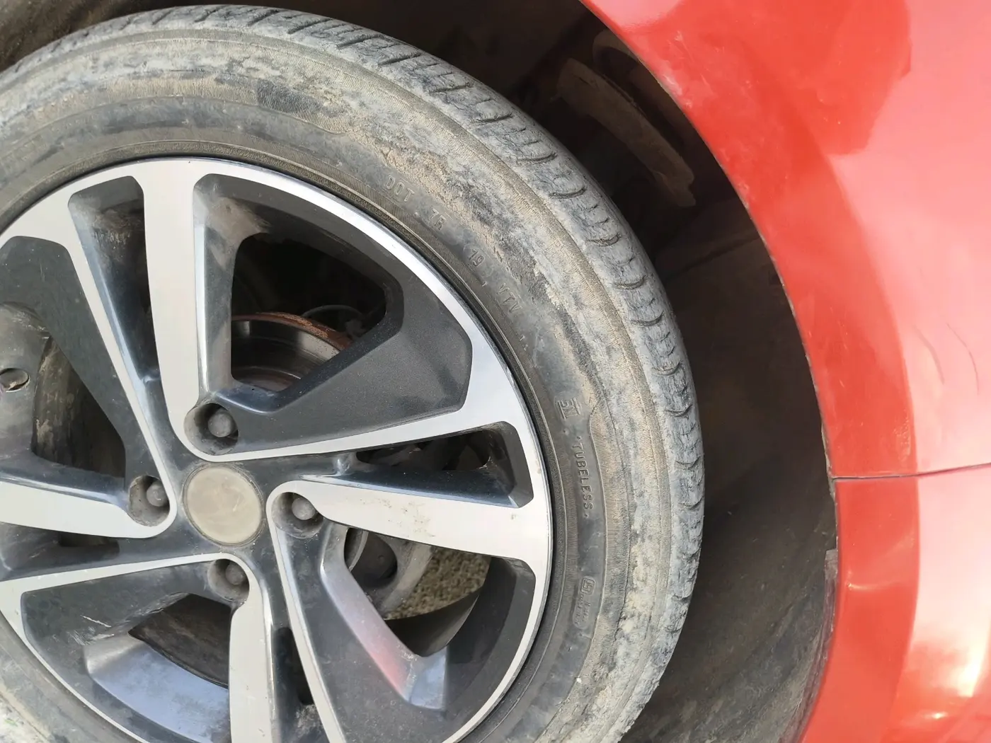 2021 Tata ALTROZ XZ PETROL, Petrol, Manual, 59,887 km, tyre
