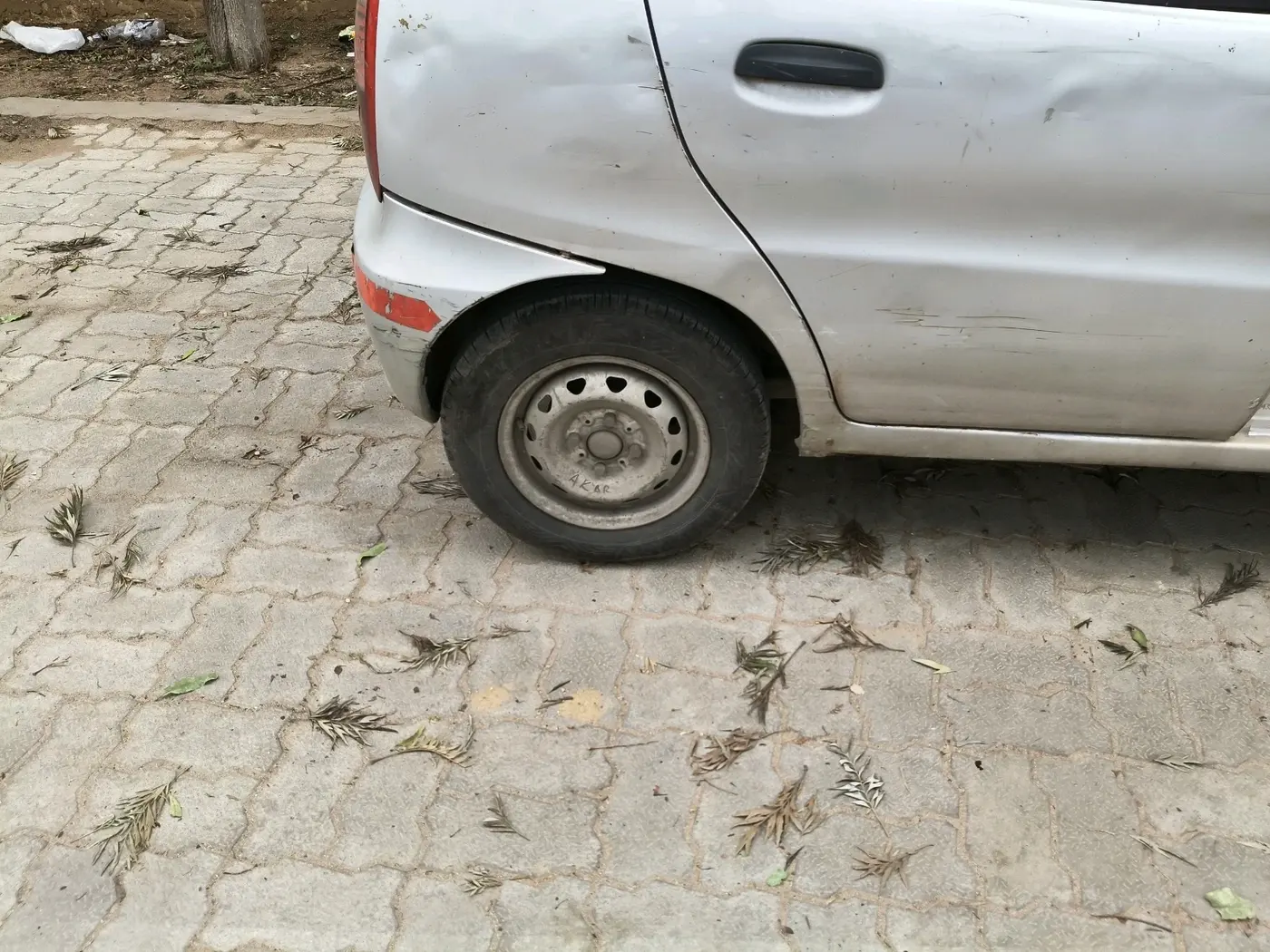 2016 Tata Indica EV2 LS, Diesel, Manual, 1,69,000 km, tyre