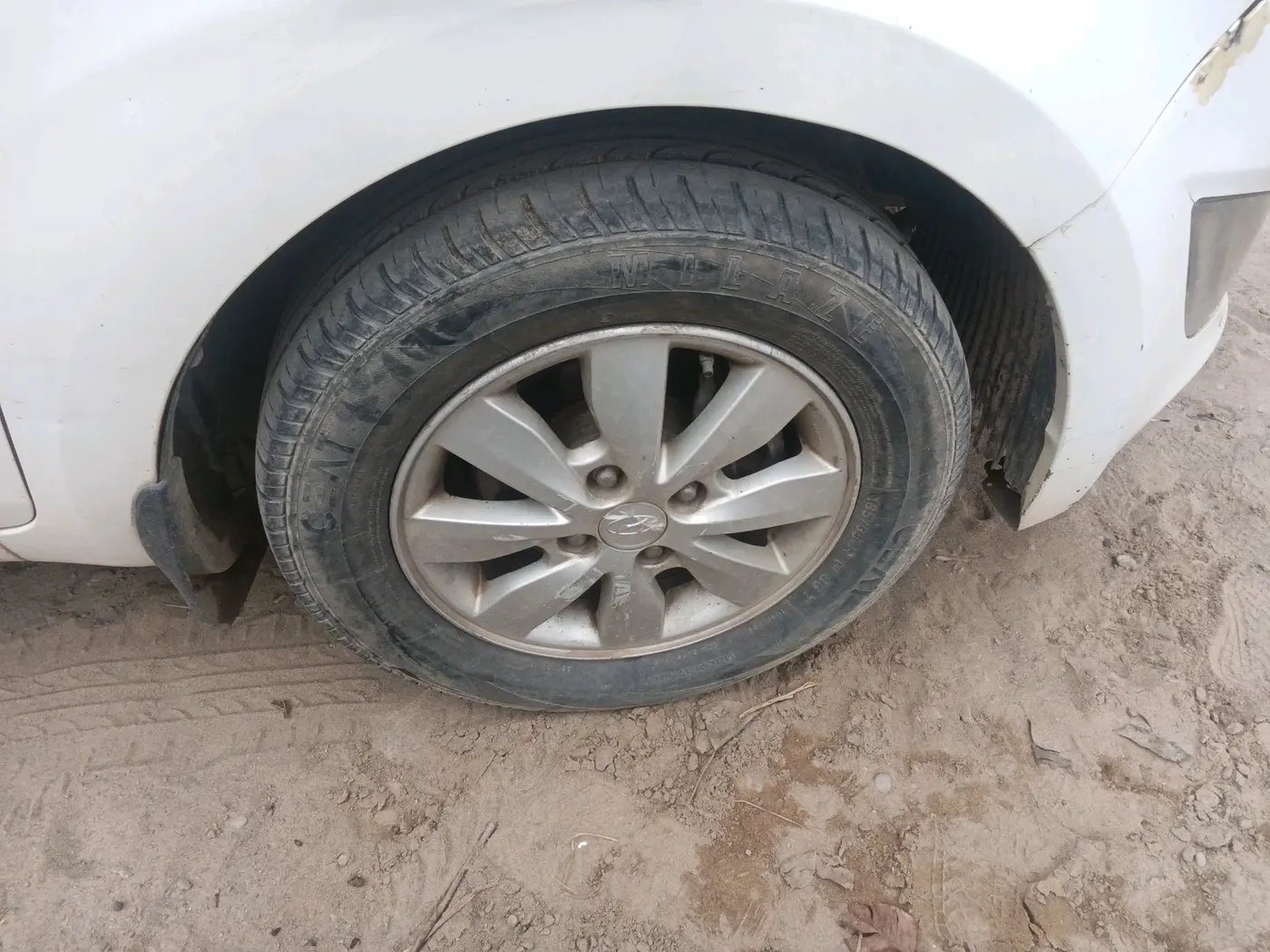 2013 Hyundai i20 SPORTZ 1.2, Petrol, Manual, 1,43,044 km, tyre