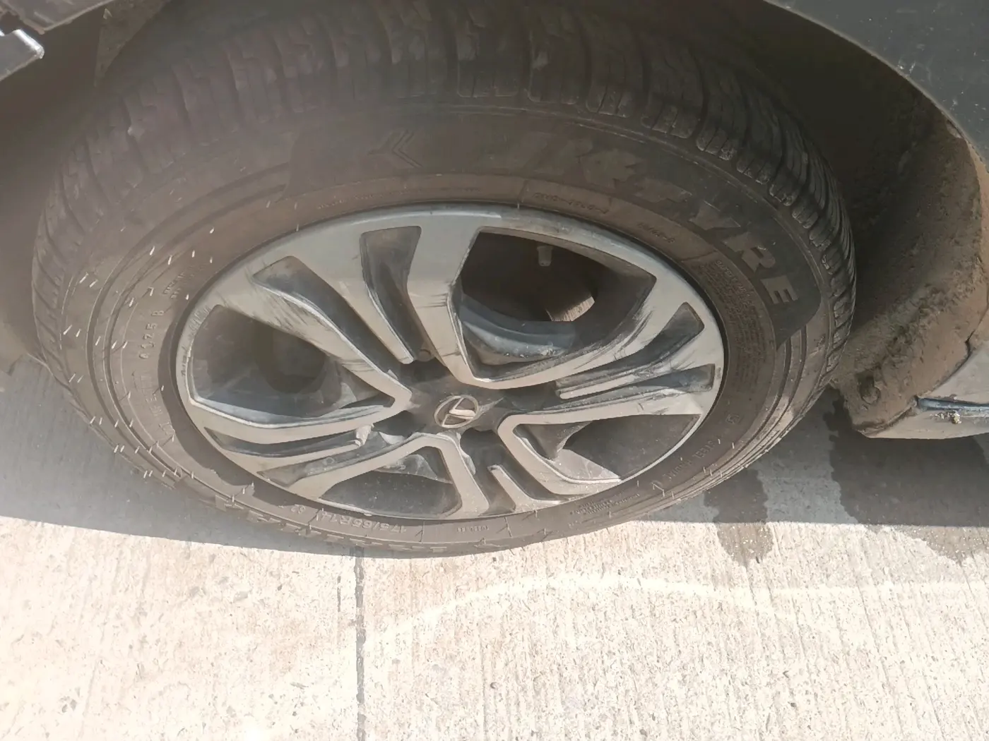 2022 Tata Tiago XZ PLUS CNG, CNG, Manual, 48,196 km, tyre