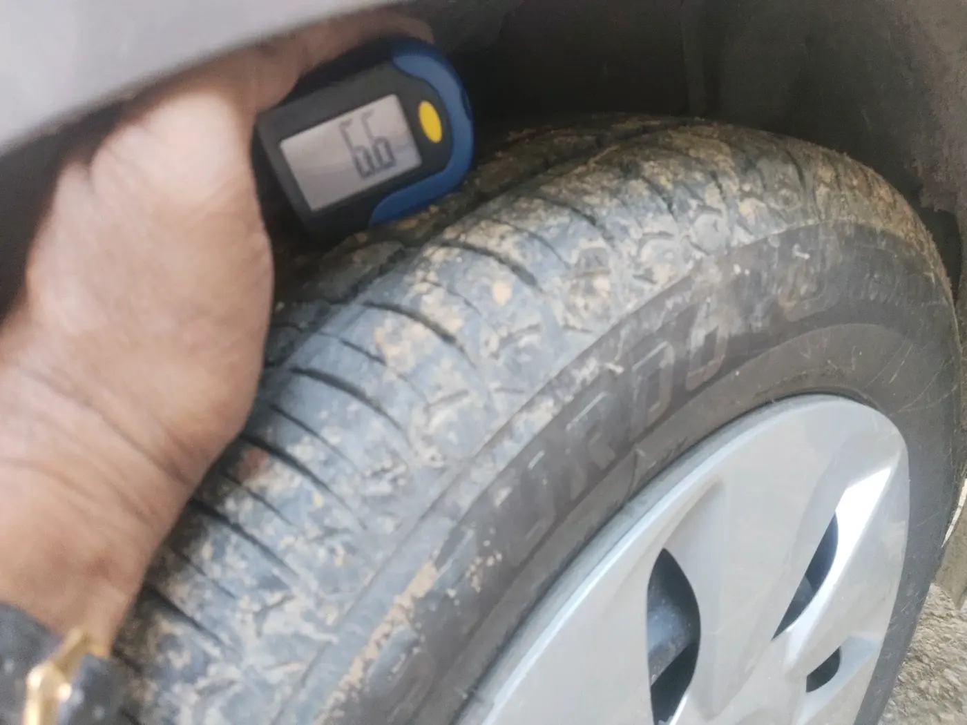 2015 Maruti Celerio VXI, CNG, Manual, 1,57,358 km, tyre