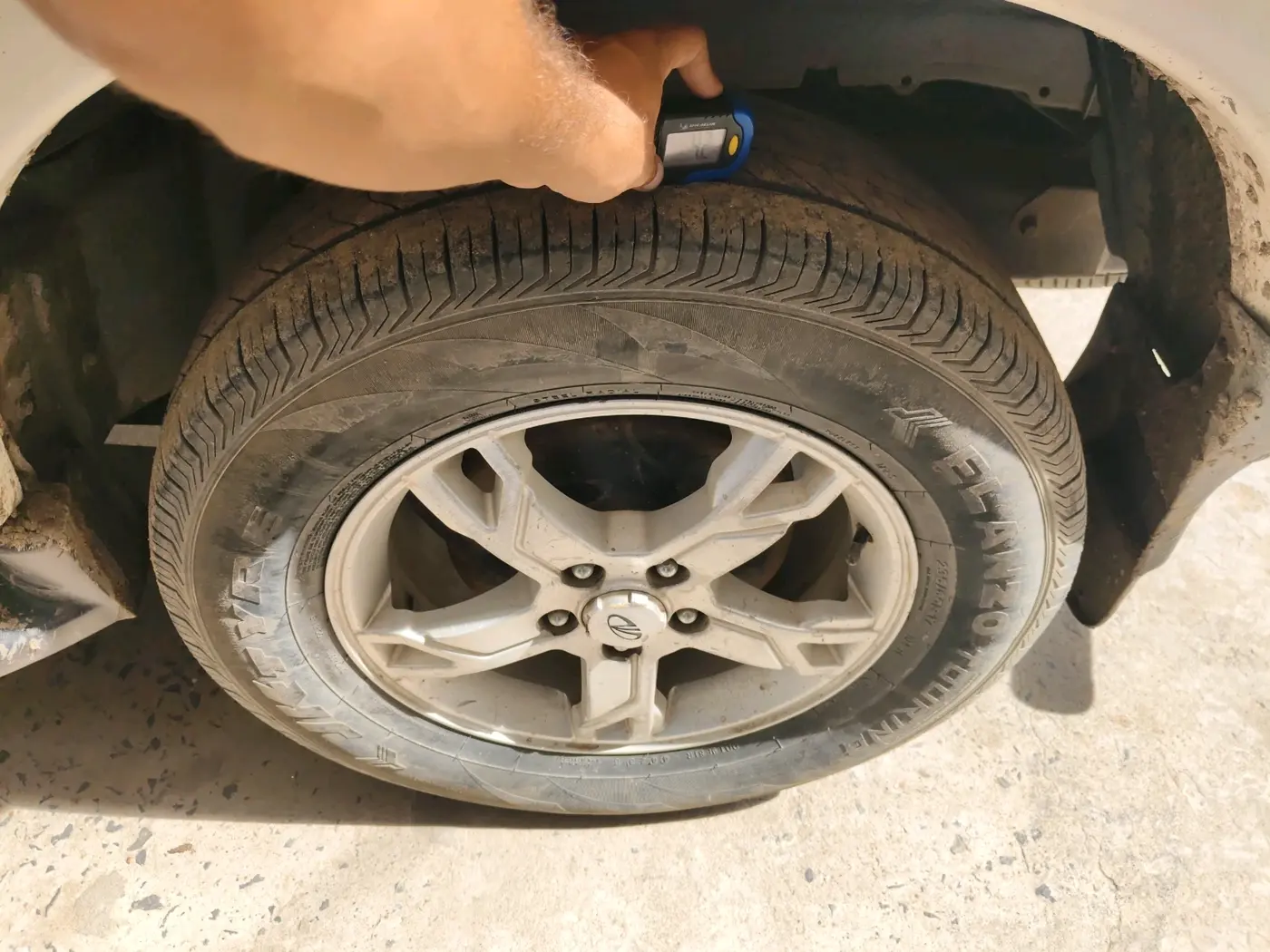 2015 Mahindra Scorpio S10, Diesel, Manual, 2,36,035 km, tyre