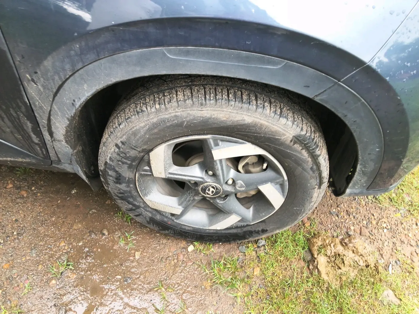 2019 Hyundai VENUE SX(O) 1.4 CRDI, Diesel, Manual, 65,928 km, tyre